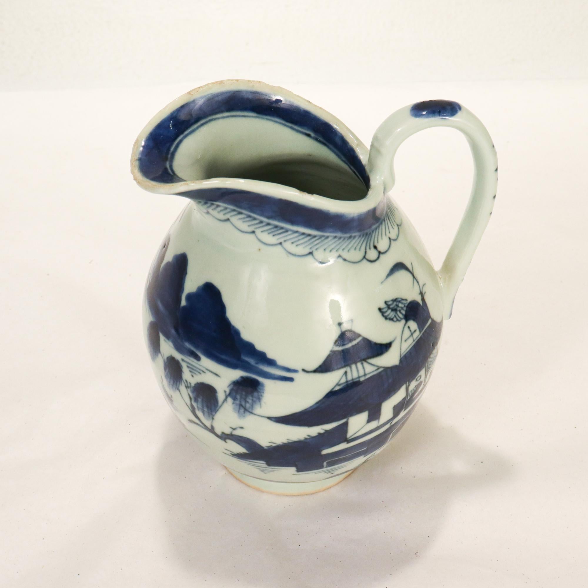 Porcelaine Pichet ou pichet ancien en porcelaine d'exportation chinoise de Canton bleu et blanc