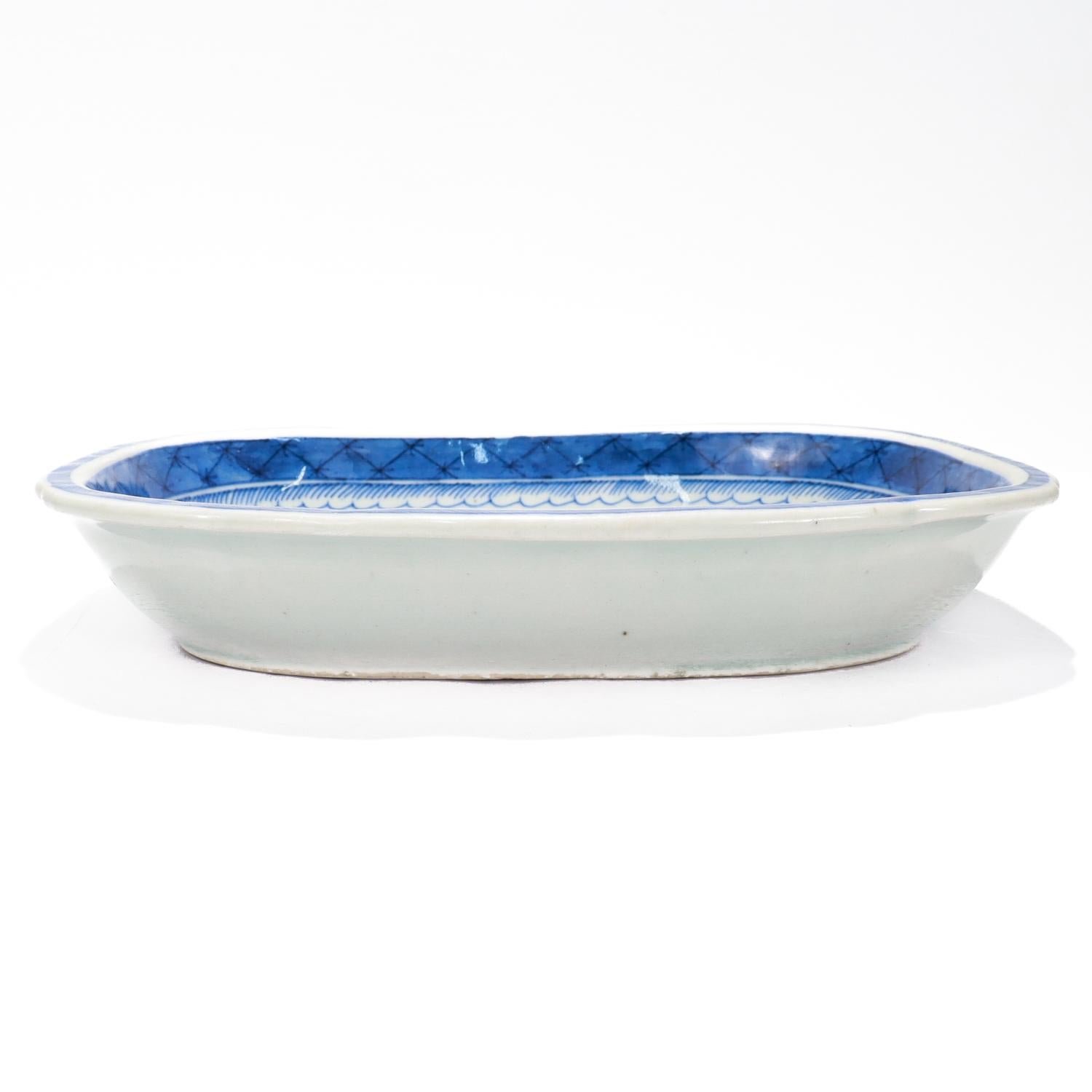 Antique Blue & White Canton Pattern Chinese Export Porcelain Open Vegetable Dish For Sale 4