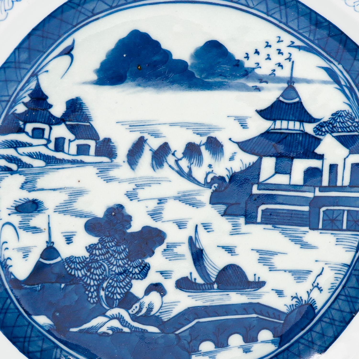 Antique Blue & White Canton Pattern Chinese Export Porcelain Plate Warmer 8