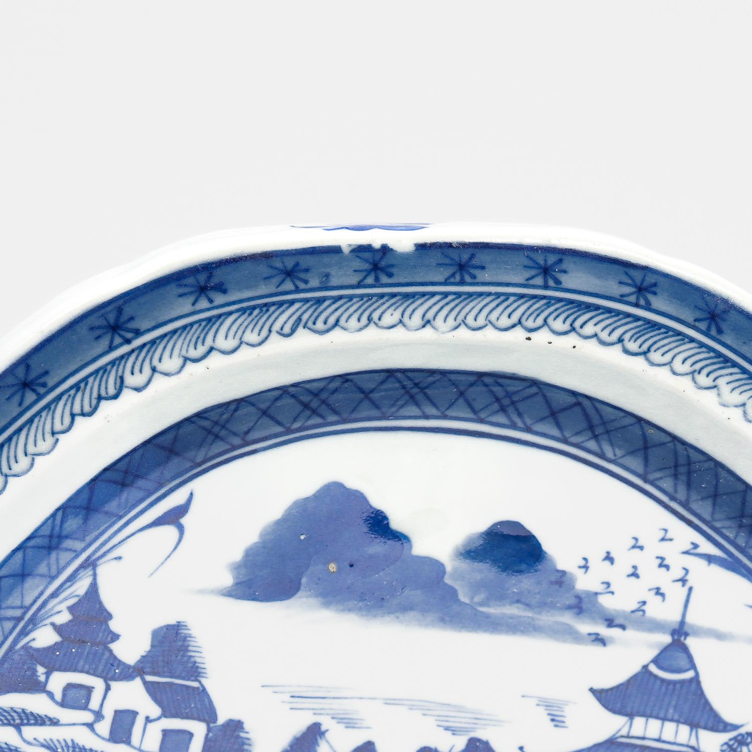 Antique Blue & White Canton Pattern Chinese Export Porcelain Plate Warmer 9