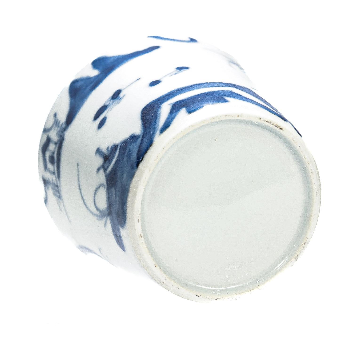 Antique Blue & White Chinese Export Canton Porcelain Wine Beaker or Cup For Sale 7