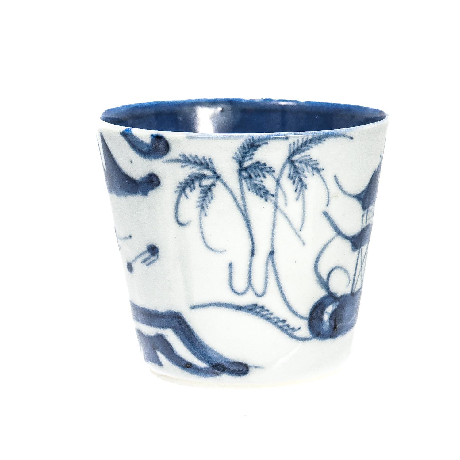 Antiker blau-weißer chinesischer Export-Kanton-Porzellan-Weinbecher oder -becher aus Porzellan im Zustand „Gut“ im Angebot in Philadelphia, PA