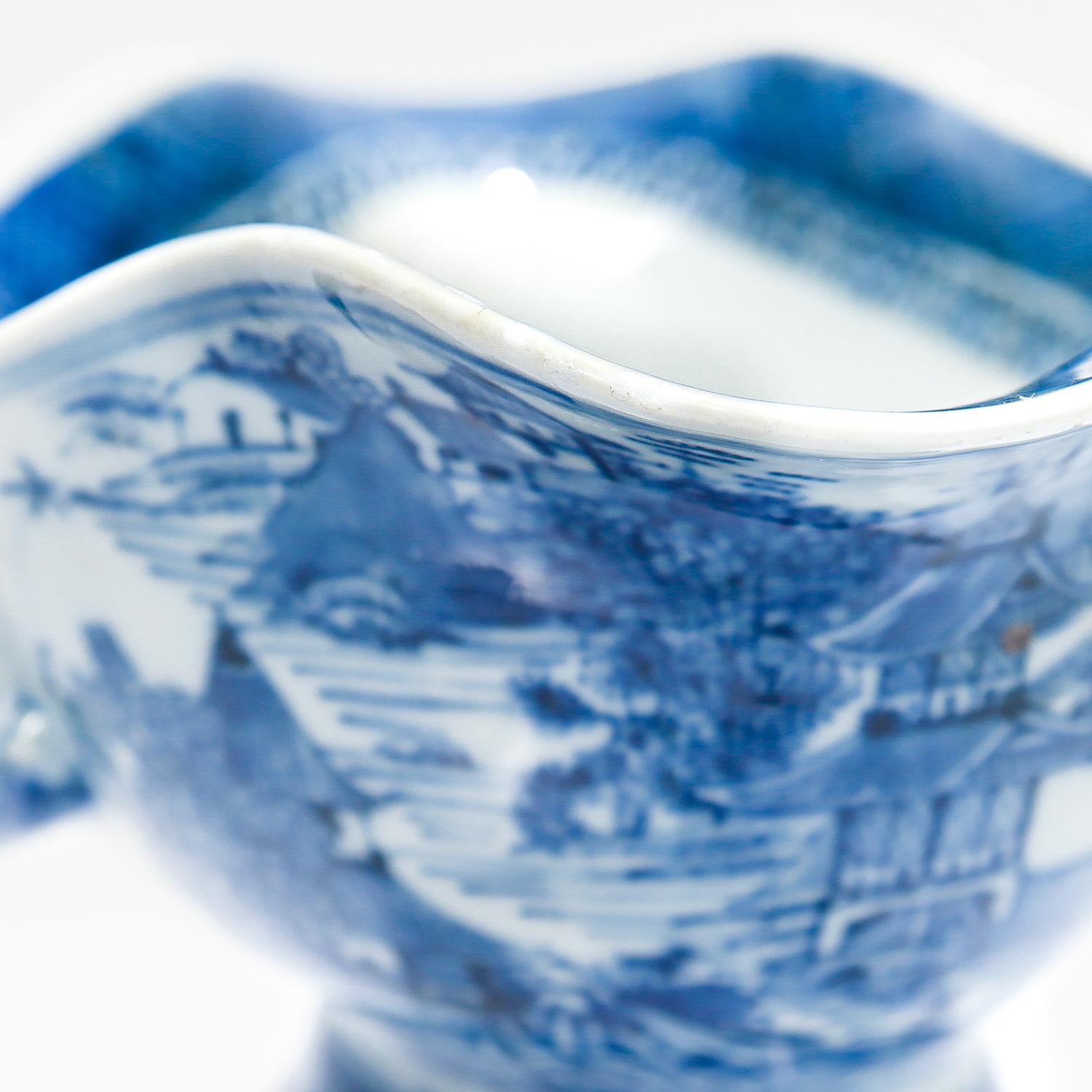 Antique Blue & White Chinese Export Nanking Porcelain Gravy Boat For Sale 10