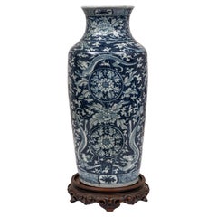 Antique Blue White Chinese Porcelain Qing Dynasty Kangxi Period Dragon Vase 1680