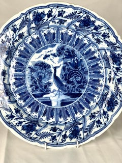 Antiker blau-weißer Delfter Charger von De Klaauw (The Claw) Niederlande Ca. 1780