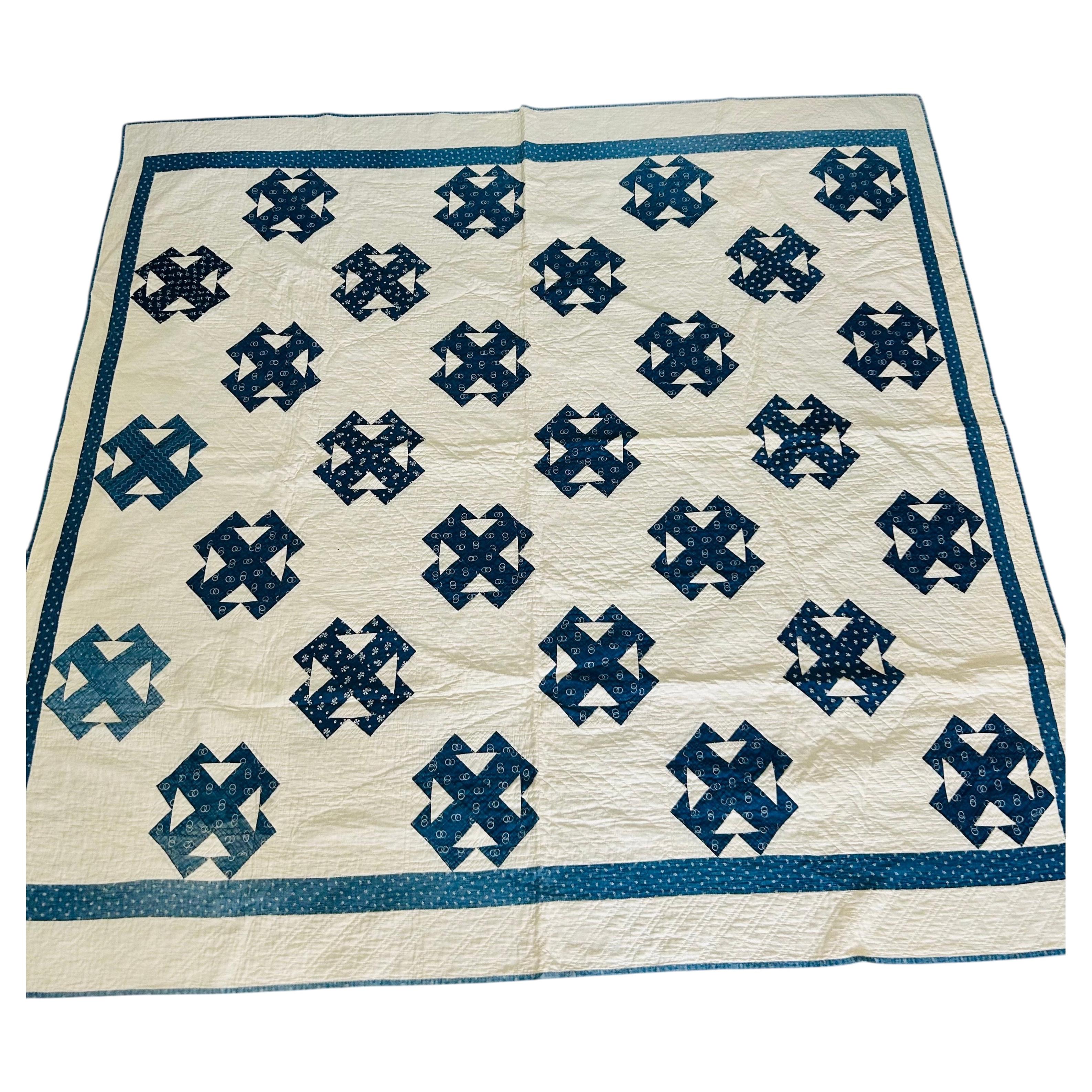 Trapunta antica blu e bianca a doppio T, CIRCA 1870, con raffinata trapuntatura a mano