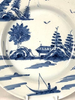 Antique Chargeur bleu et blanc en Delftware anglais 18ème siècle peint à la main C.1750
