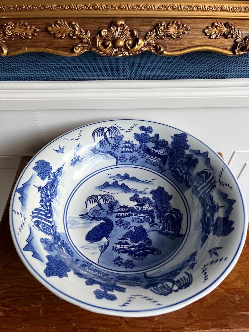 American Blue & White Transferware Wash Basin & Pitcher Set  1900s–1920s For Sale