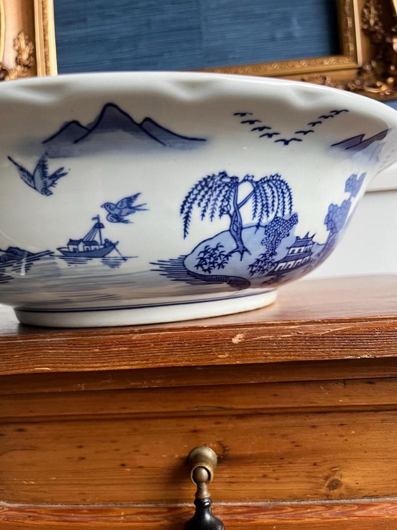 Porcelain Blue & White Transferware Wash Basin & Pitcher Set  1900s–1920s For Sale
