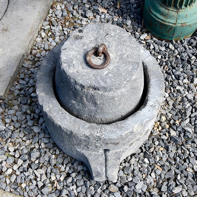 Antique Bluestone Press, 19th Century In Fair Condition In Udenhout, NL