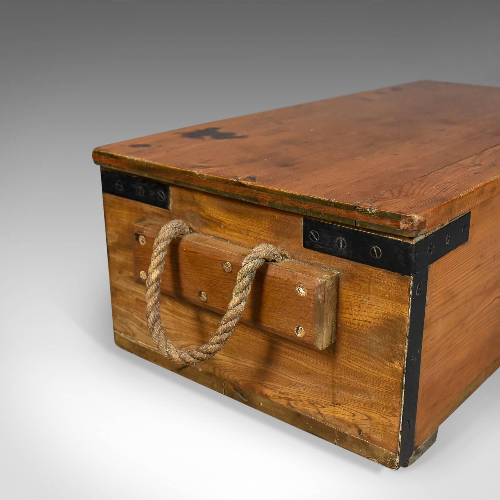 Antique Boat Builders Chest, English, Pitch Pine and Teak Trunk, circa 1900 In Good Condition In Hele, Devon, GB