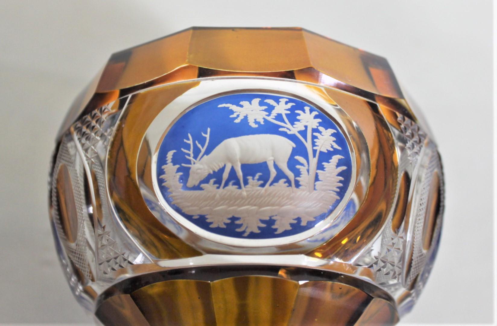 Compota de Cristal Cubierta Estilo Copa Antigua Bohemia de Ámbar Tallado a Transparente en Bueno estado para la venta en Hamilton, Ontario