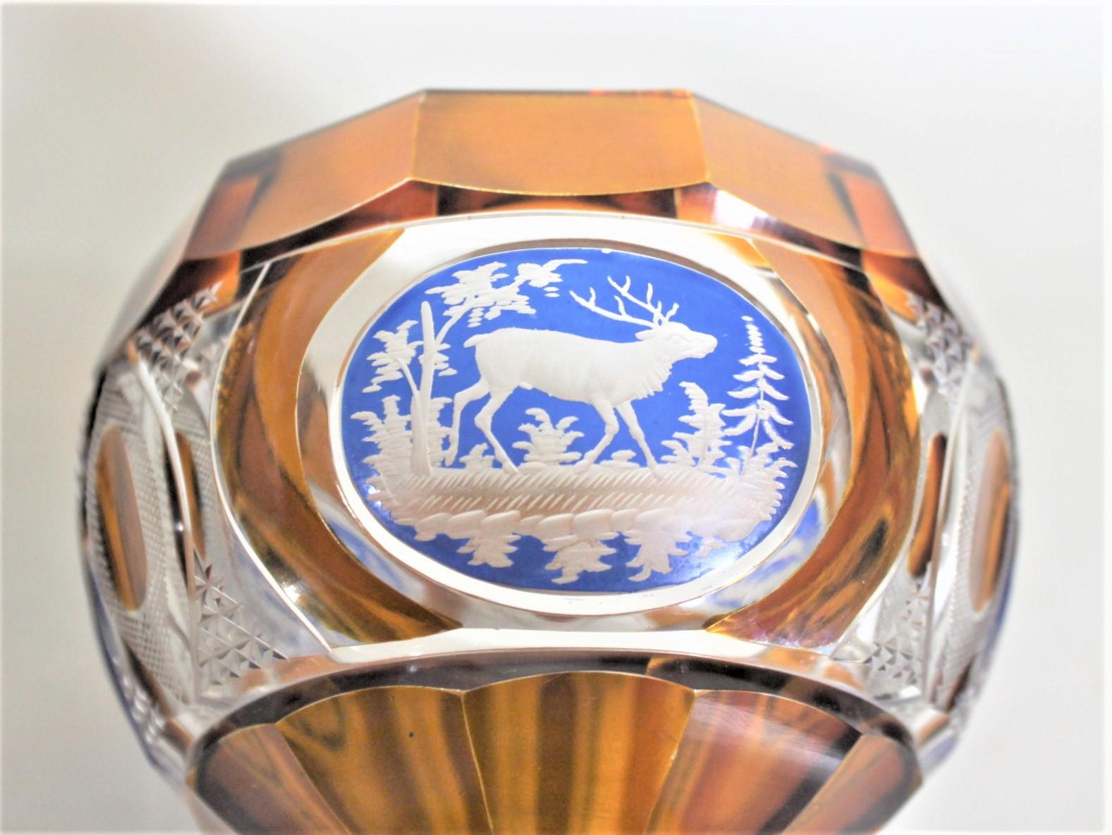 Compota de Cristal Cubierta Estilo Copa Antigua Bohemia de Ámbar Tallado a Transparente siglo XX en venta