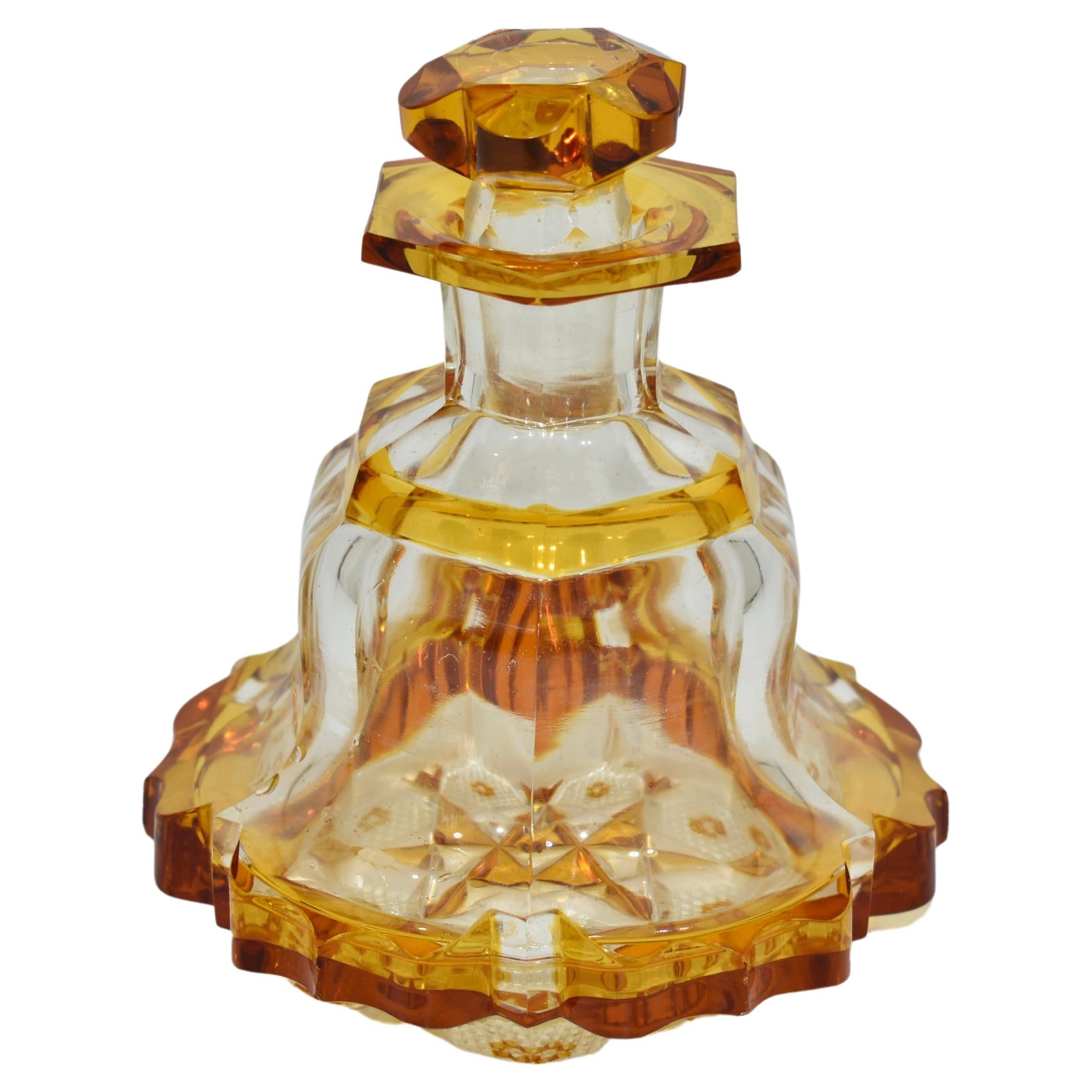 Flacon de parfum ancien en verre ambré de Bohème, 19ème siècle