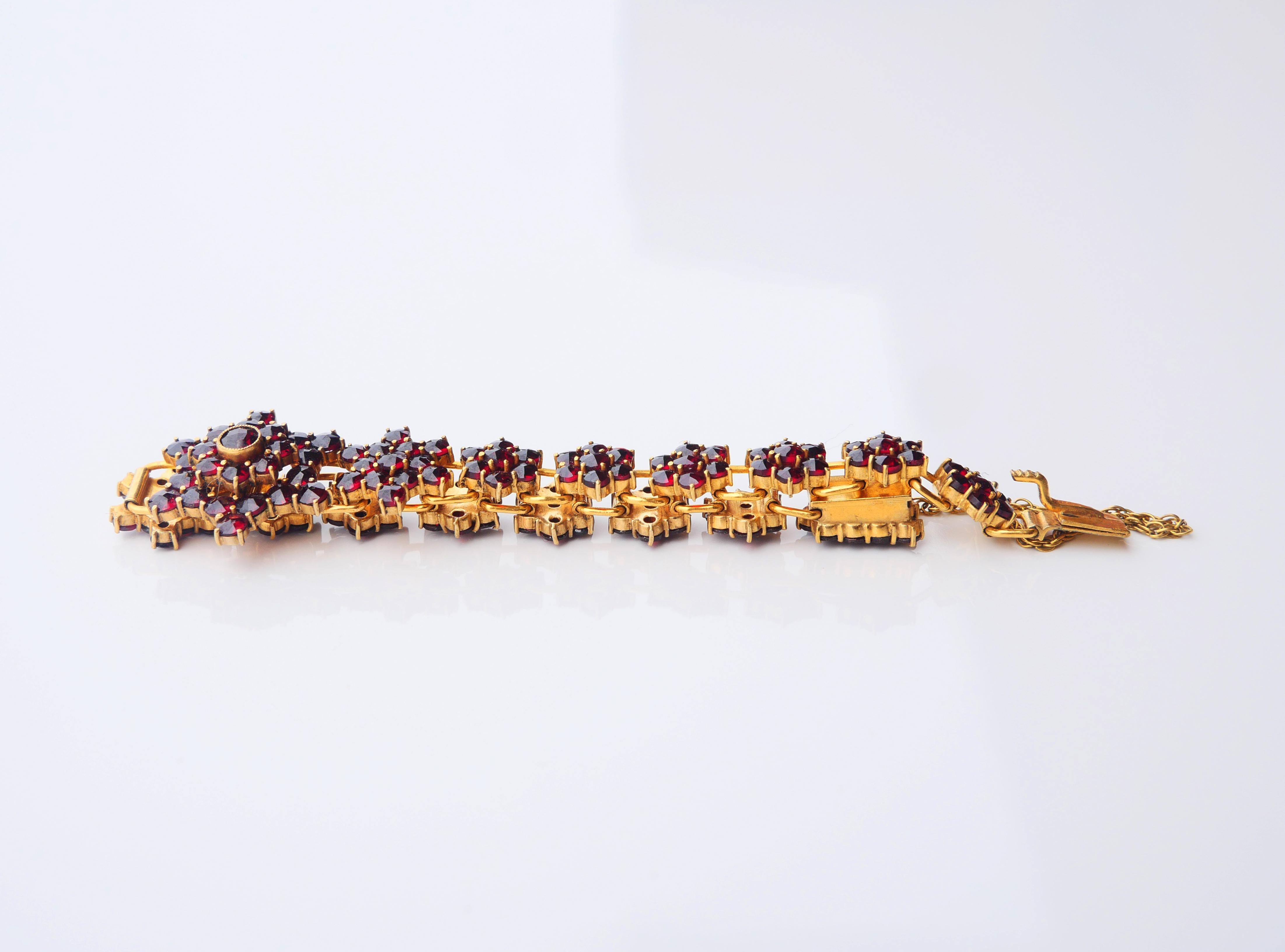 Antique Bohemian Bracelet Garnets Gilt Silver 16.5 cm/ 14.88 gr For Sale 3
