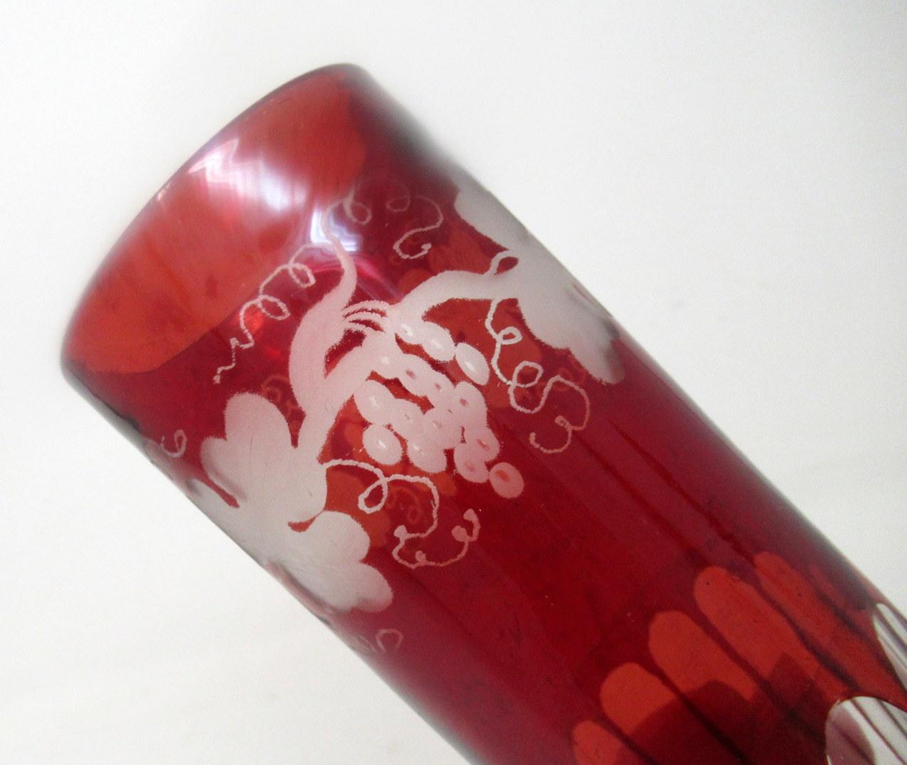 Antikes böhmisches Chech-Rubin-Cranberry-Glas-Dekanter, Paar Goblets-Vasen Egermann, Egermann (Glaskunst) im Angebot