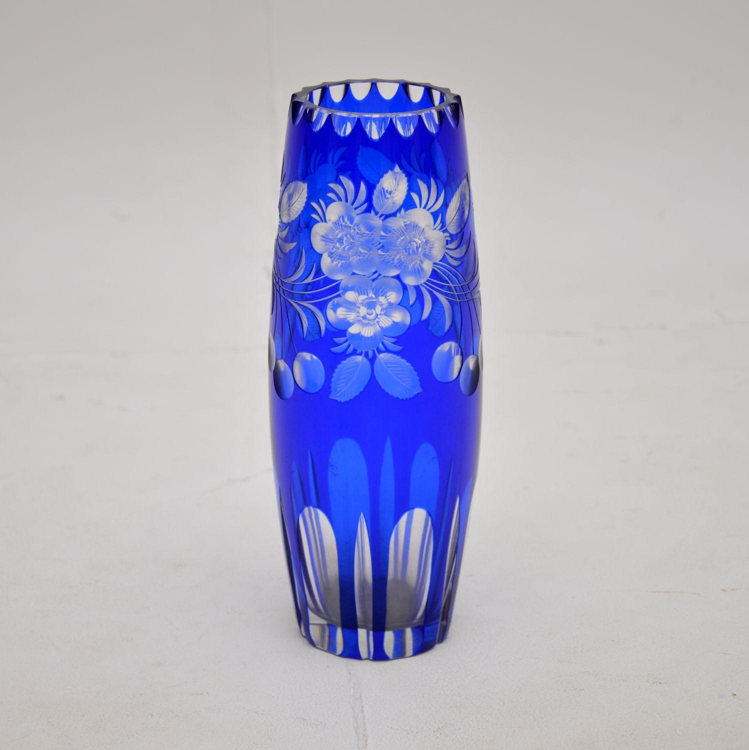 Antike böhmische Kristallglas-Tischlampe, Vase und Schale im Angebot 1