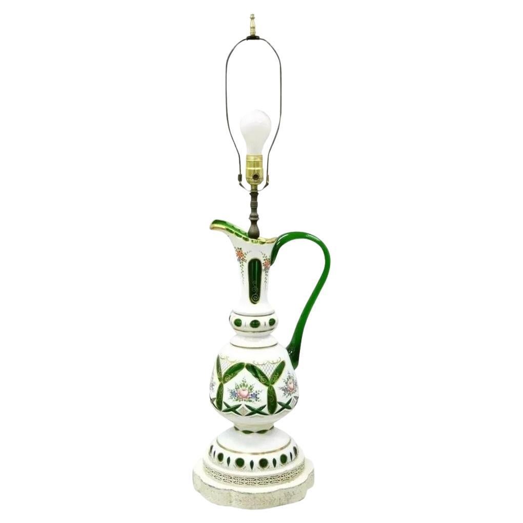 Antica lampada da tavolo Bohemian Czech Case Glass Green White Urn Ewer