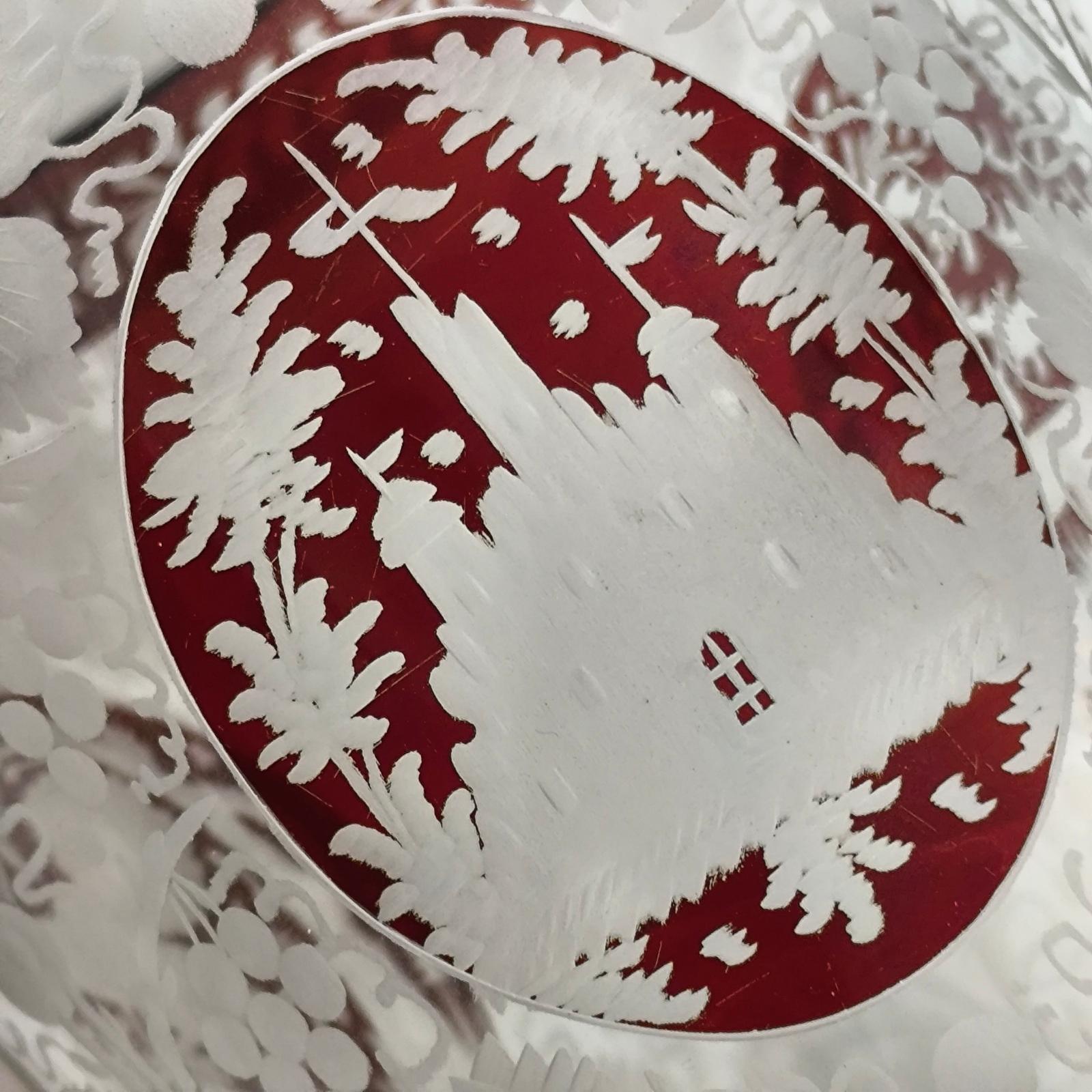 Vase bohémien ancien Egermann taillé en vigne claire et scène de chasse, 19ème siècle en vente 8