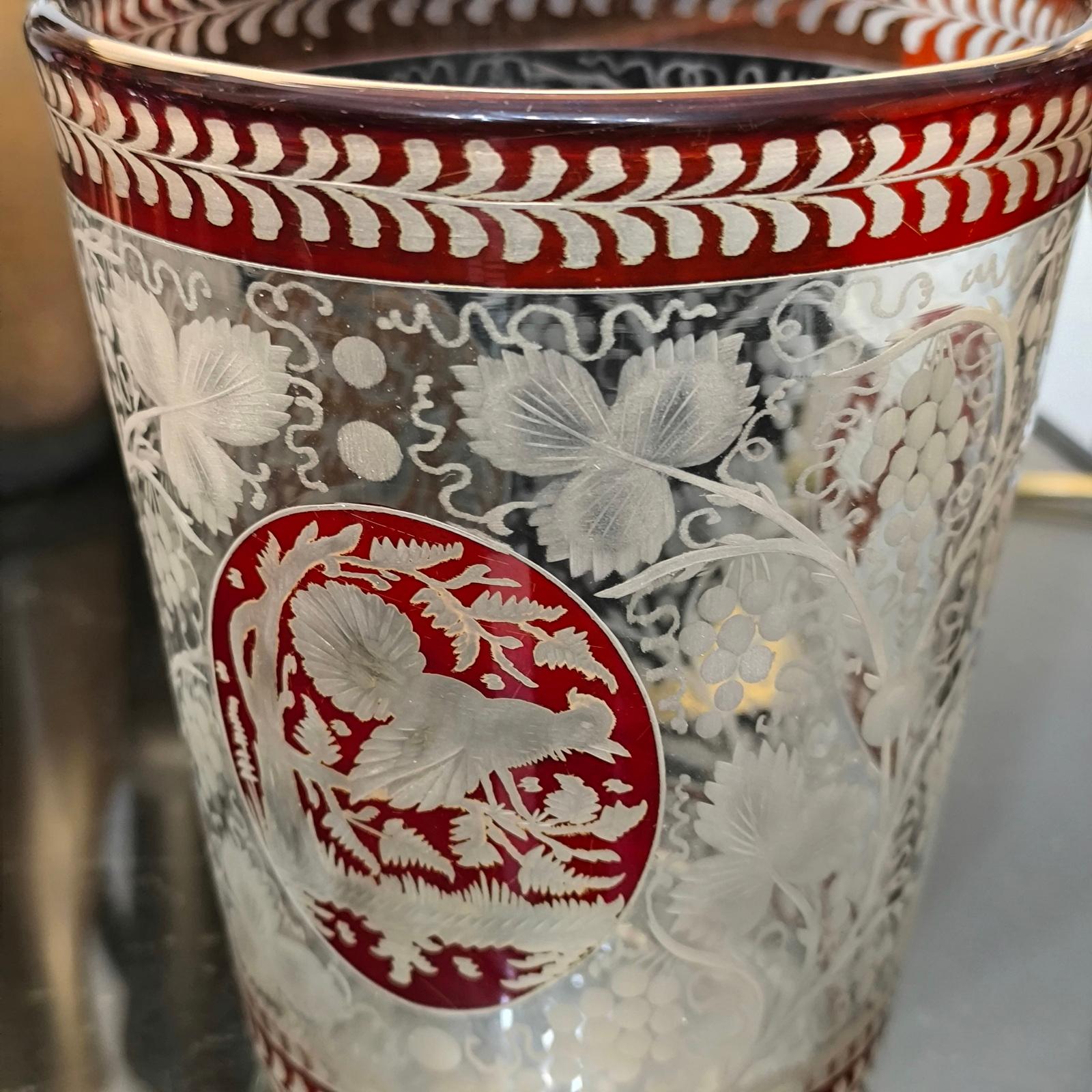 Vase bohémien ancien Egermann taillé en vigne claire et scène de chasse, 19ème siècle Excellent état - En vente à Bochum, NRW