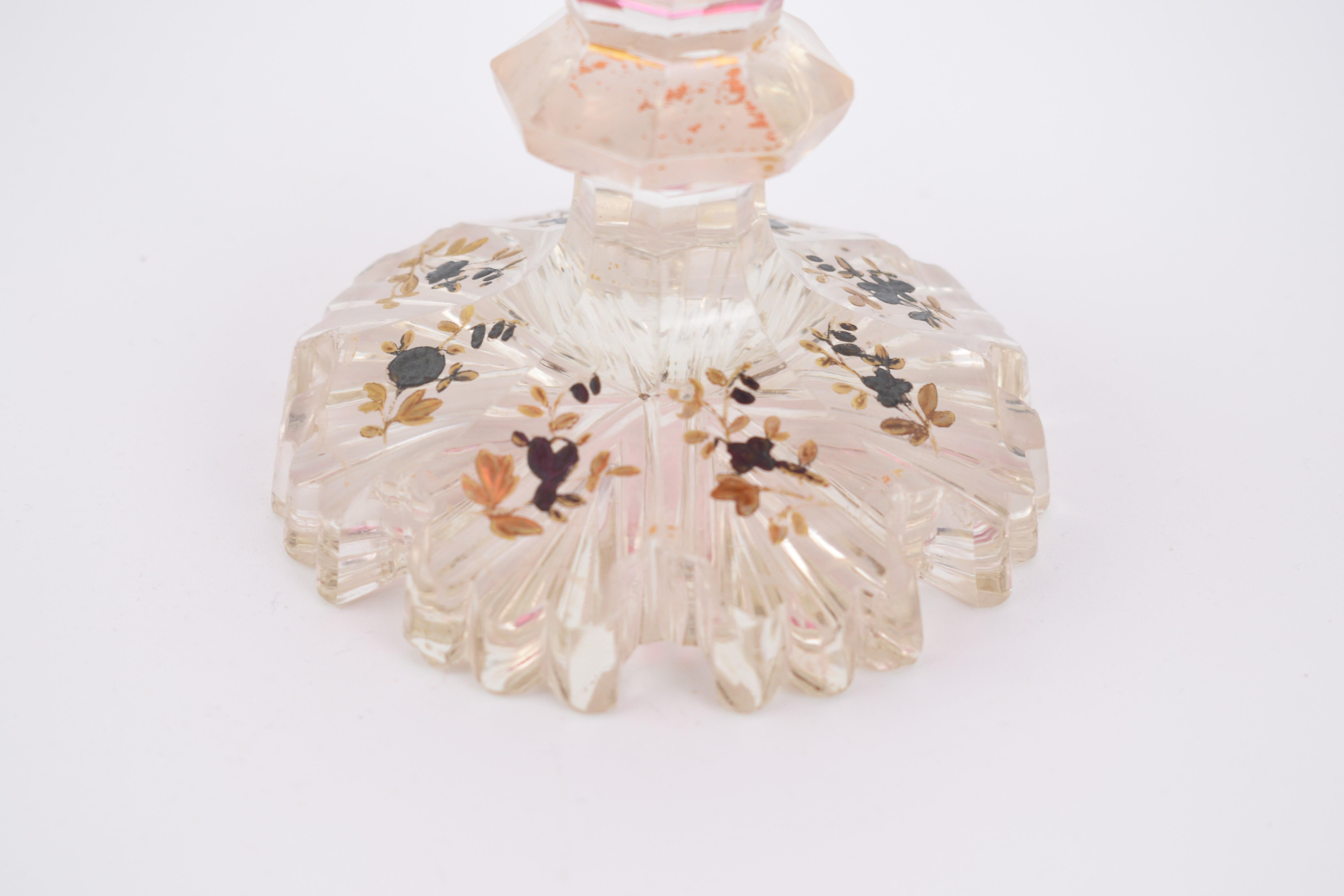 Centre de table en verre émaillé de Bohème, 19e siècle en vente 2