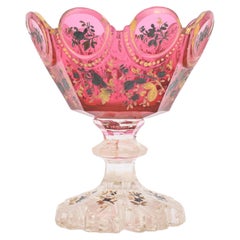 Antiguo Centro de Mesa Bohemio de Vidrio Esmaltado con Arándanos, Siglo XIX