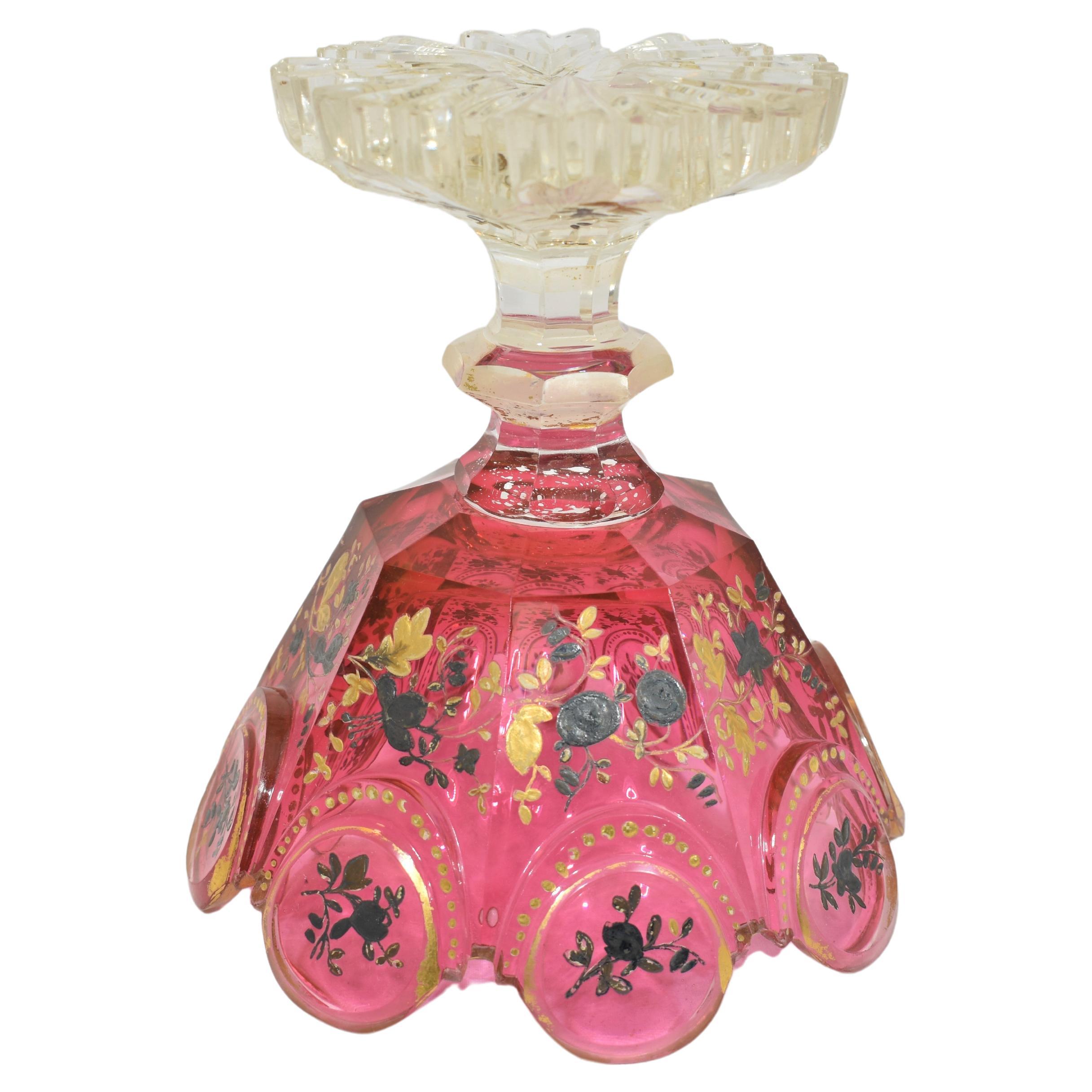 Verre taillé Bol Tazza de Bohème antique en verre émaillé couleur canneberge, 19ème siècle en vente