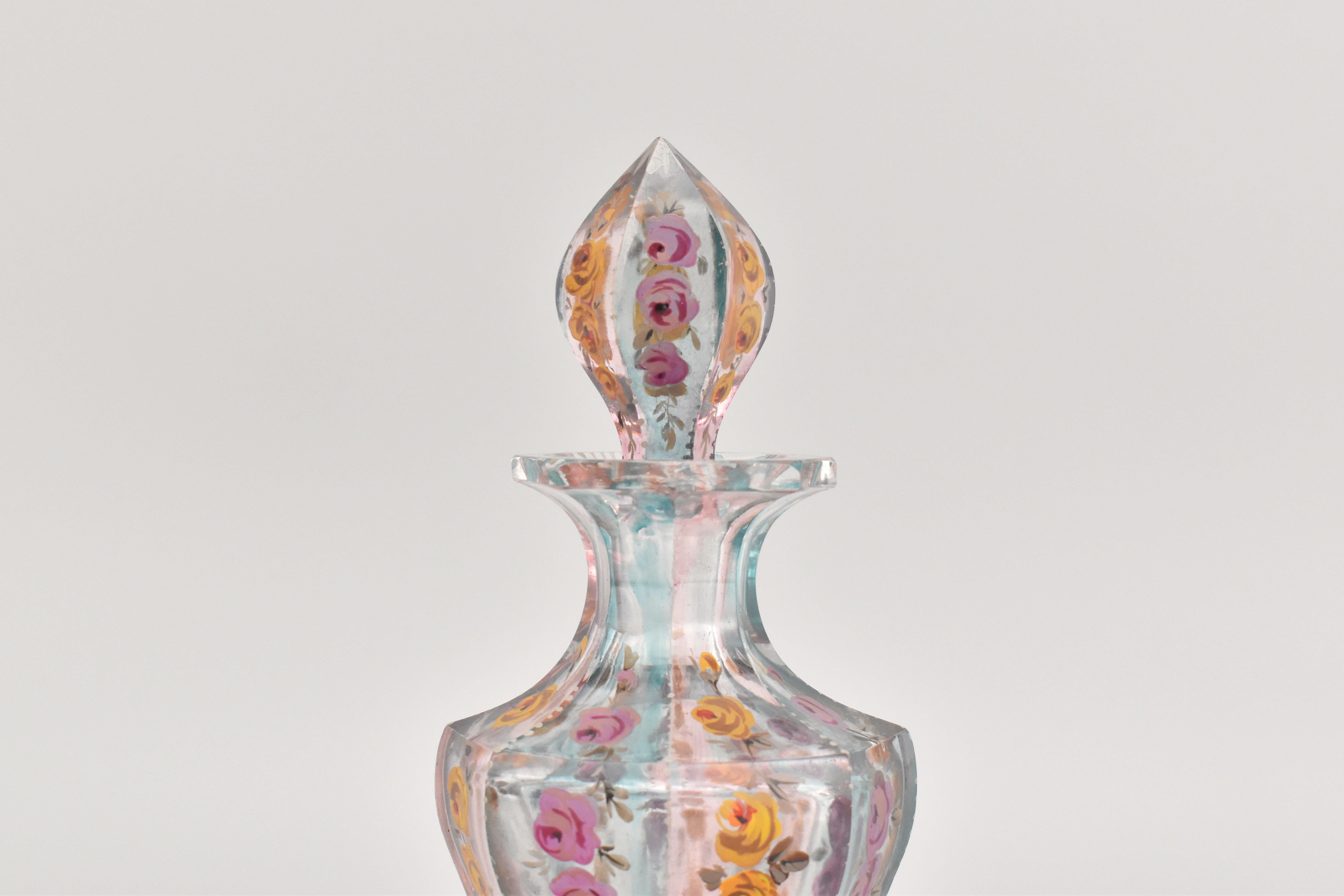 XIXe siècle Bouteille de parfum bohème ancienne en laiton émaillé de Moser, 19ème siècle en vente