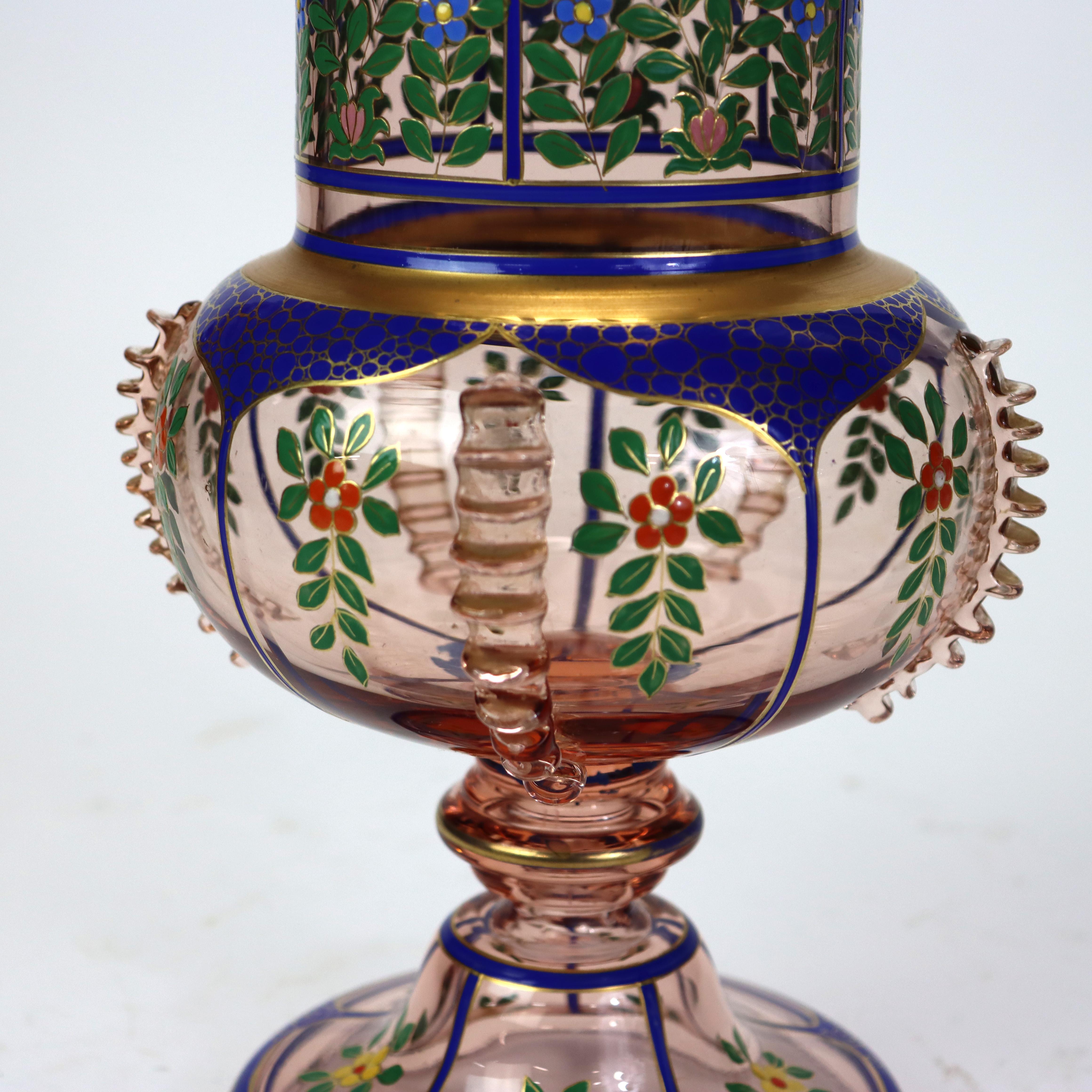 Antiguo jarrón de cristal esmaltado policromado con flores de Bohemia S. XIX en Bueno estado para la venta en Big Flats, NY
