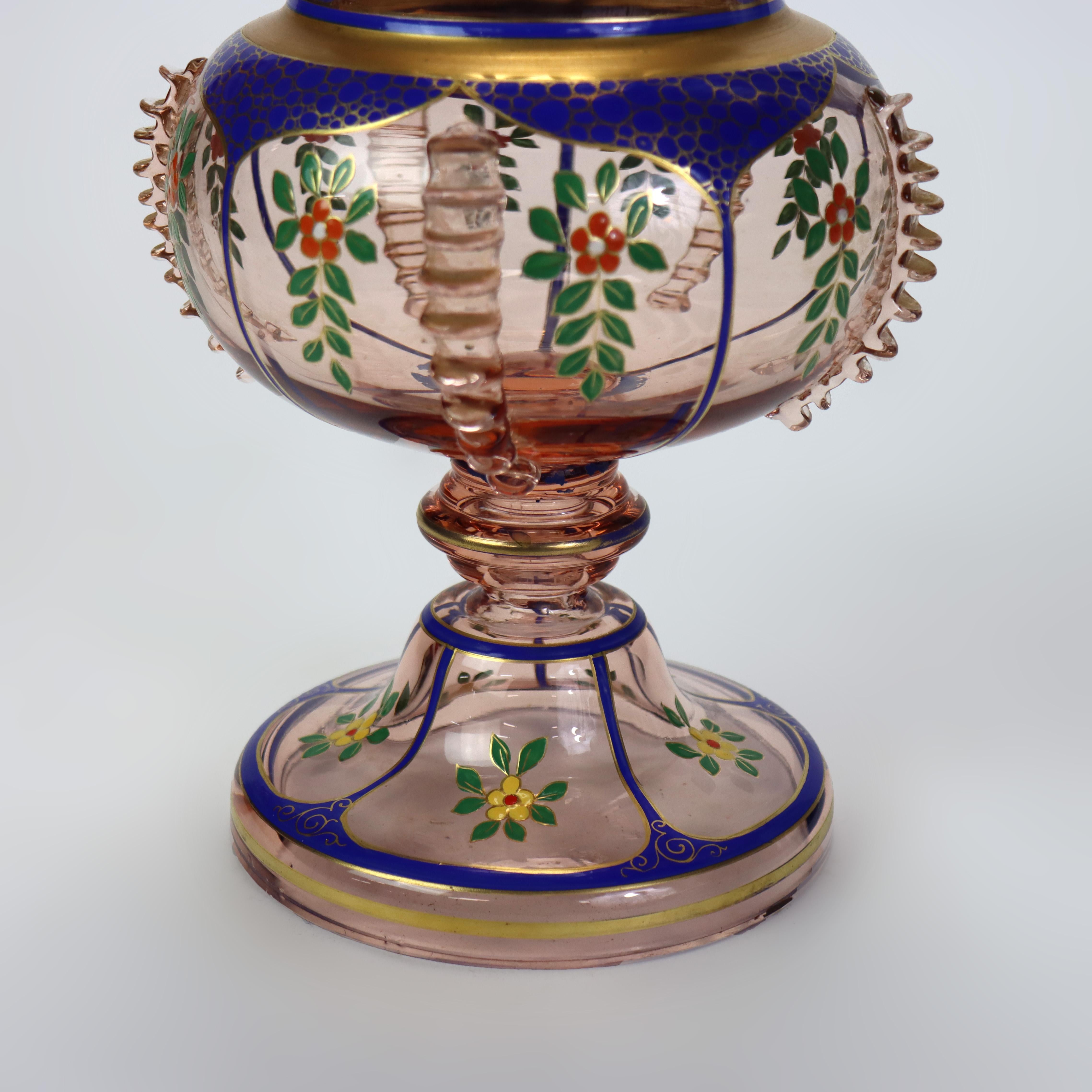 Antiguo jarrón de cristal esmaltado policromado con flores de Bohemia S. XIX en venta 2