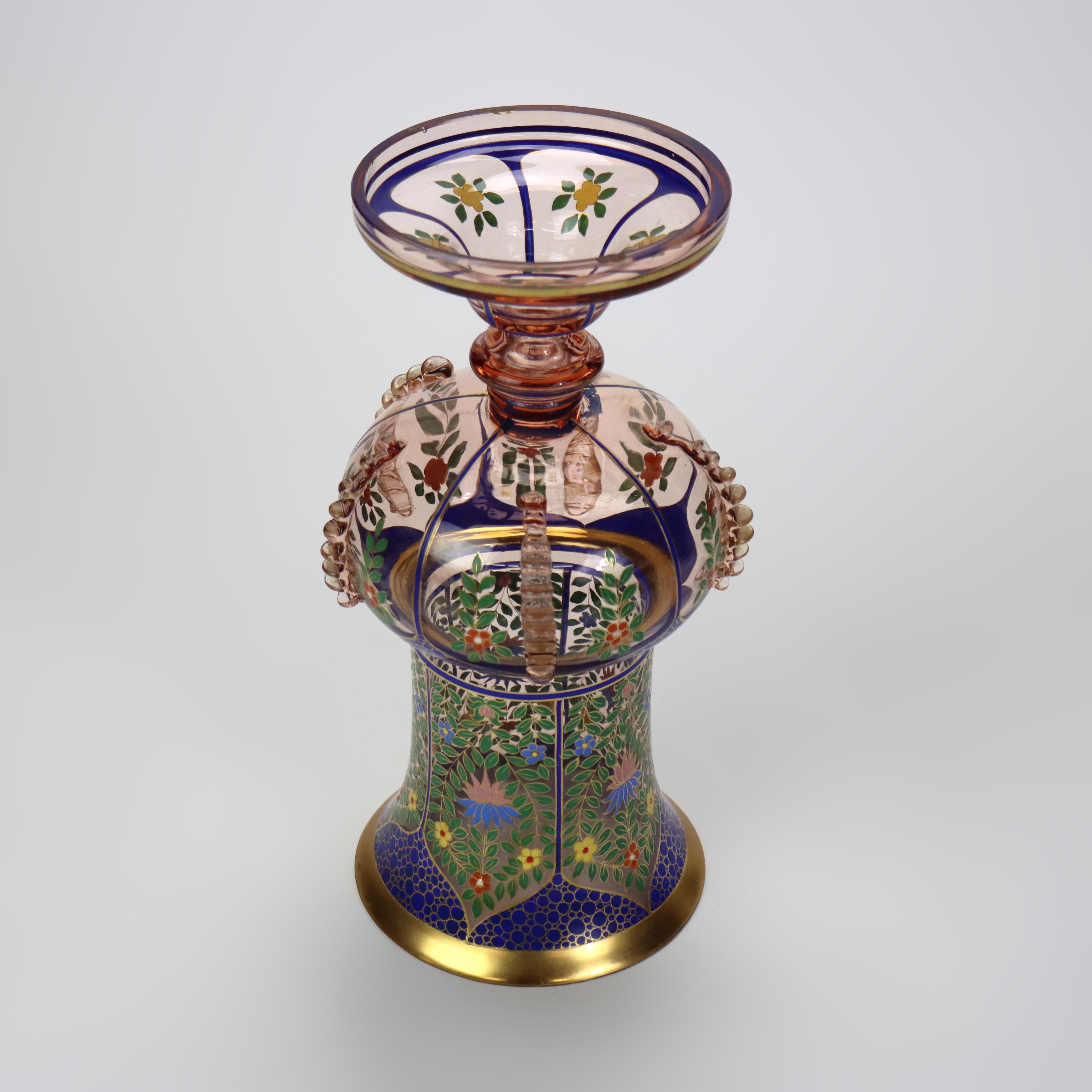 Antiguo jarrón de cristal esmaltado policromado con flores de Bohemia S. XIX en venta 3