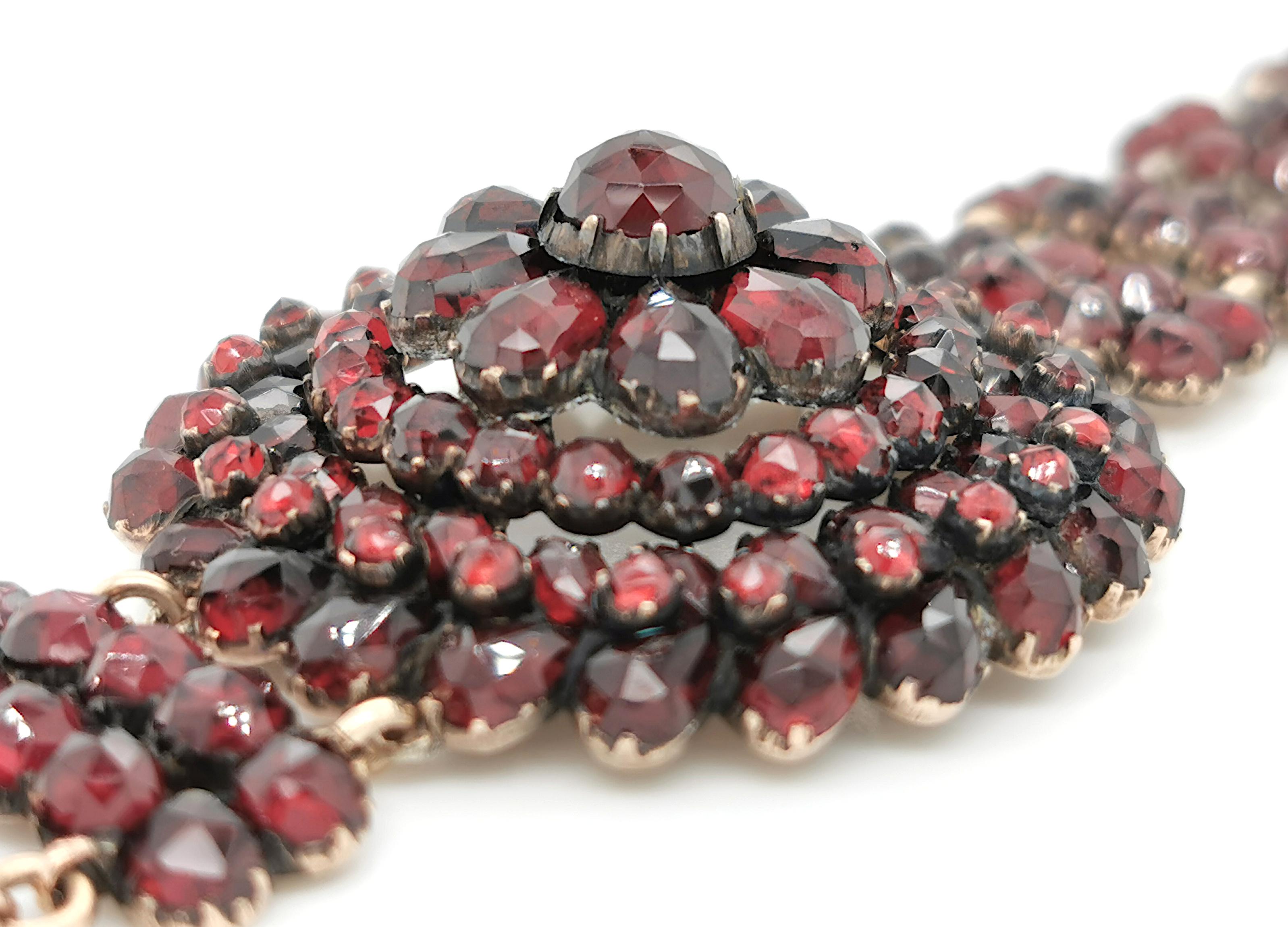 Vittoriano Bracciale antico in argento e granato di Boemia, circa 1900 in vendita