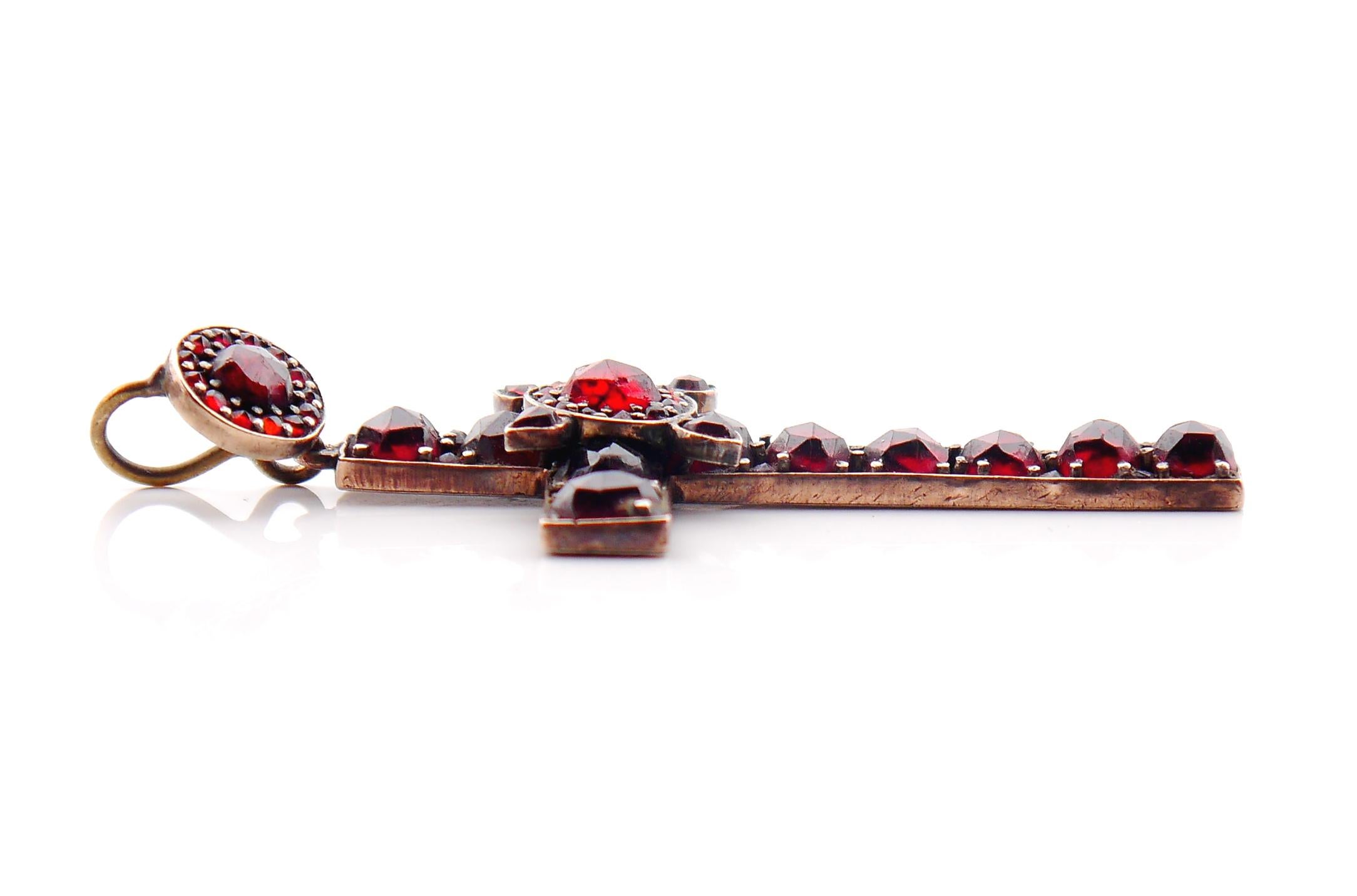 Antique Bohemian Garnet Cross Crucifix Garnets solid Gilt Silver/ 9.9gr For Sale 1