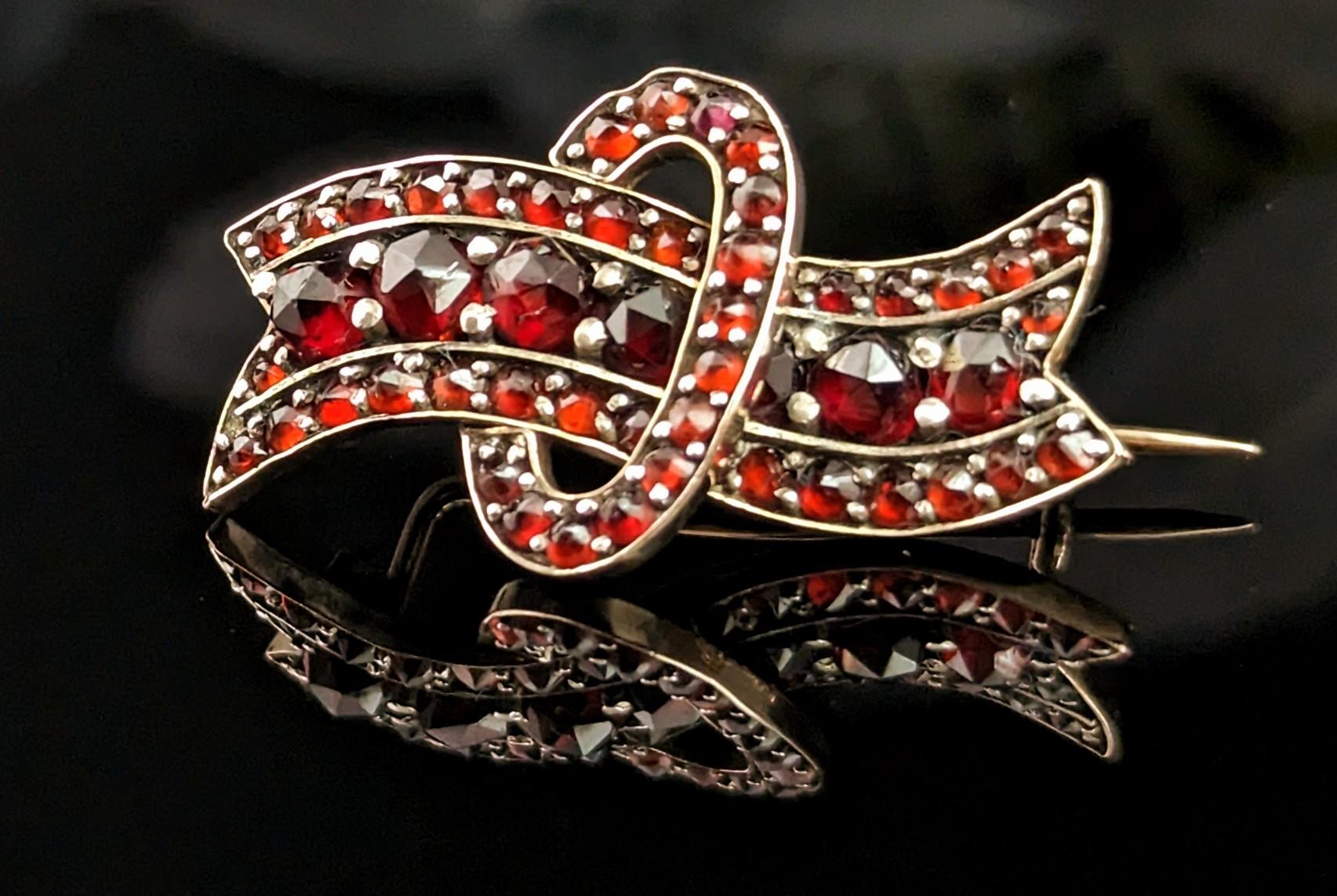 Women's Antique Bohemian Garnet Ribbon Brooch, 8k Rose Gold