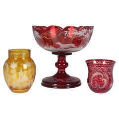 Ensemble de verres de Bohème anciens, vers 1880, cristal de Bohème, rouge rubis et jaune