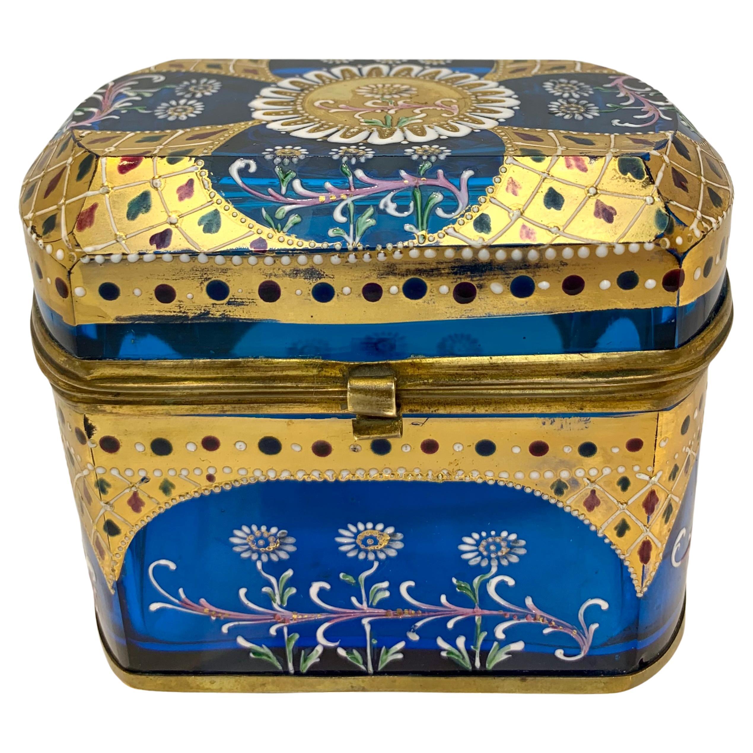 Antique Bohemian Moser Enameled Glass Jewelry Casket Box, 19th Century In Good Condition In Rostock, MV