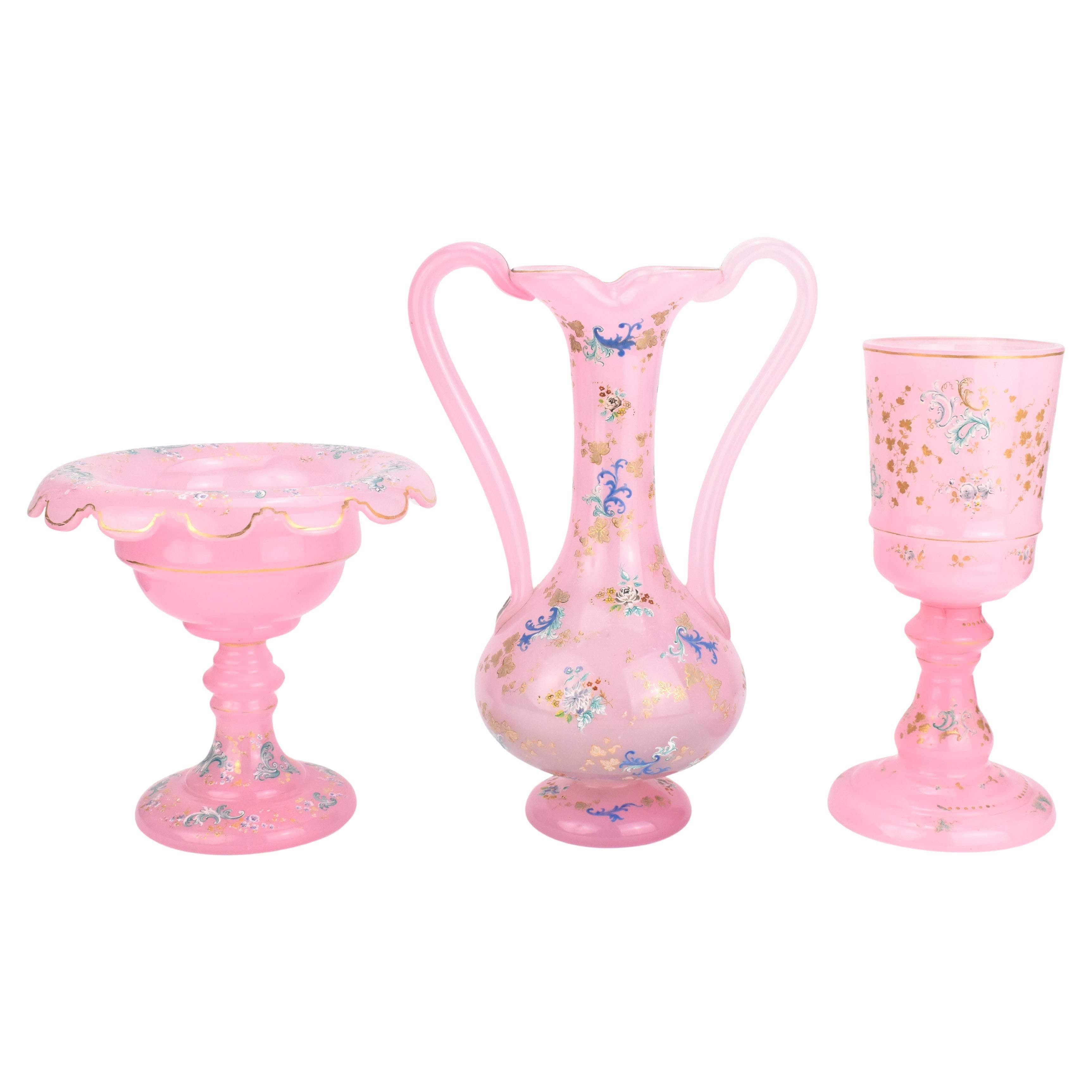 Antikes böhmisches Opalglas-Set aus emailliertem Glas von Moser, 19. Jahrhundert