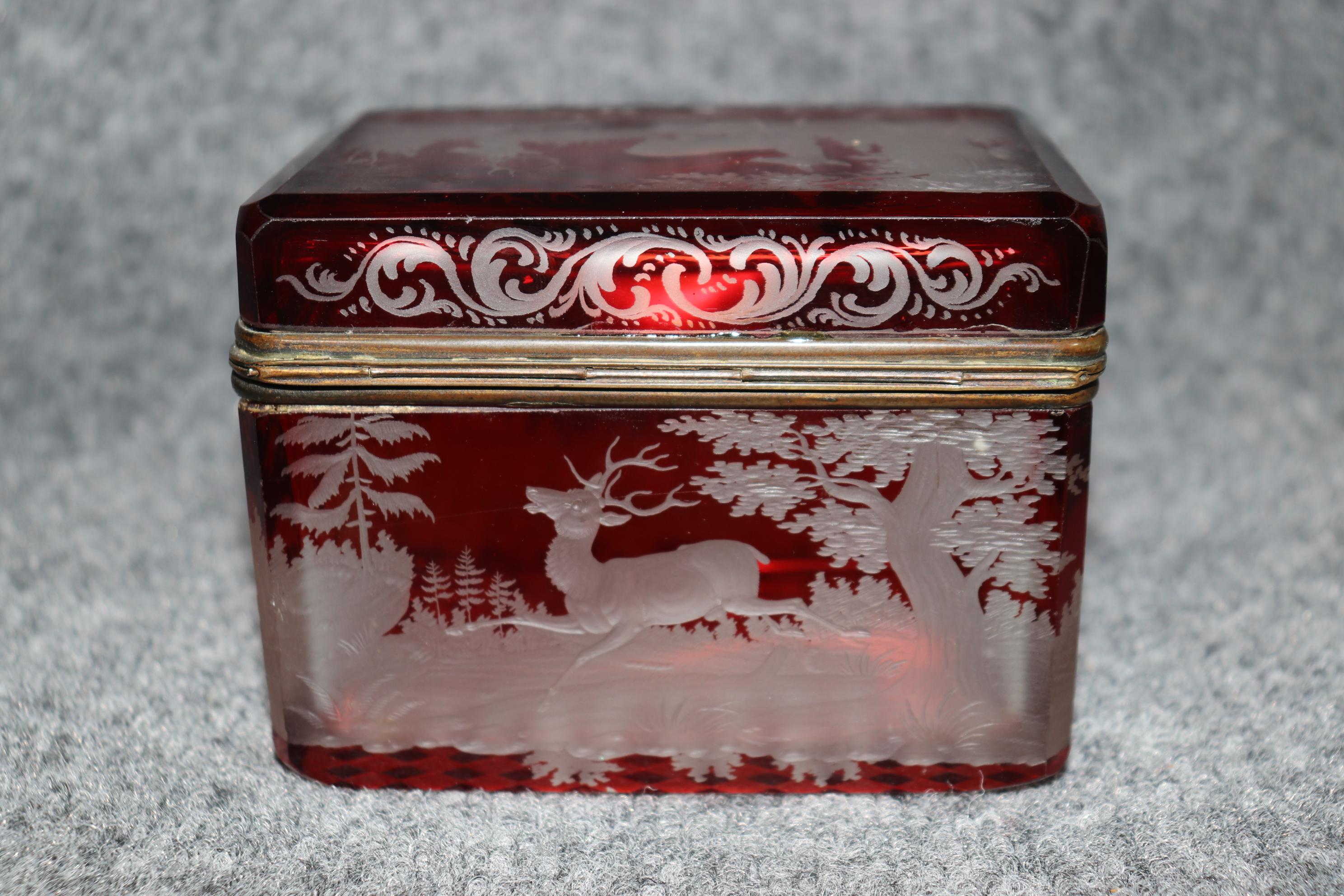Antique Bohemian Red Glass Deer Etched Jewelry Casket Box In Good Condition In Swedesboro, NJ
