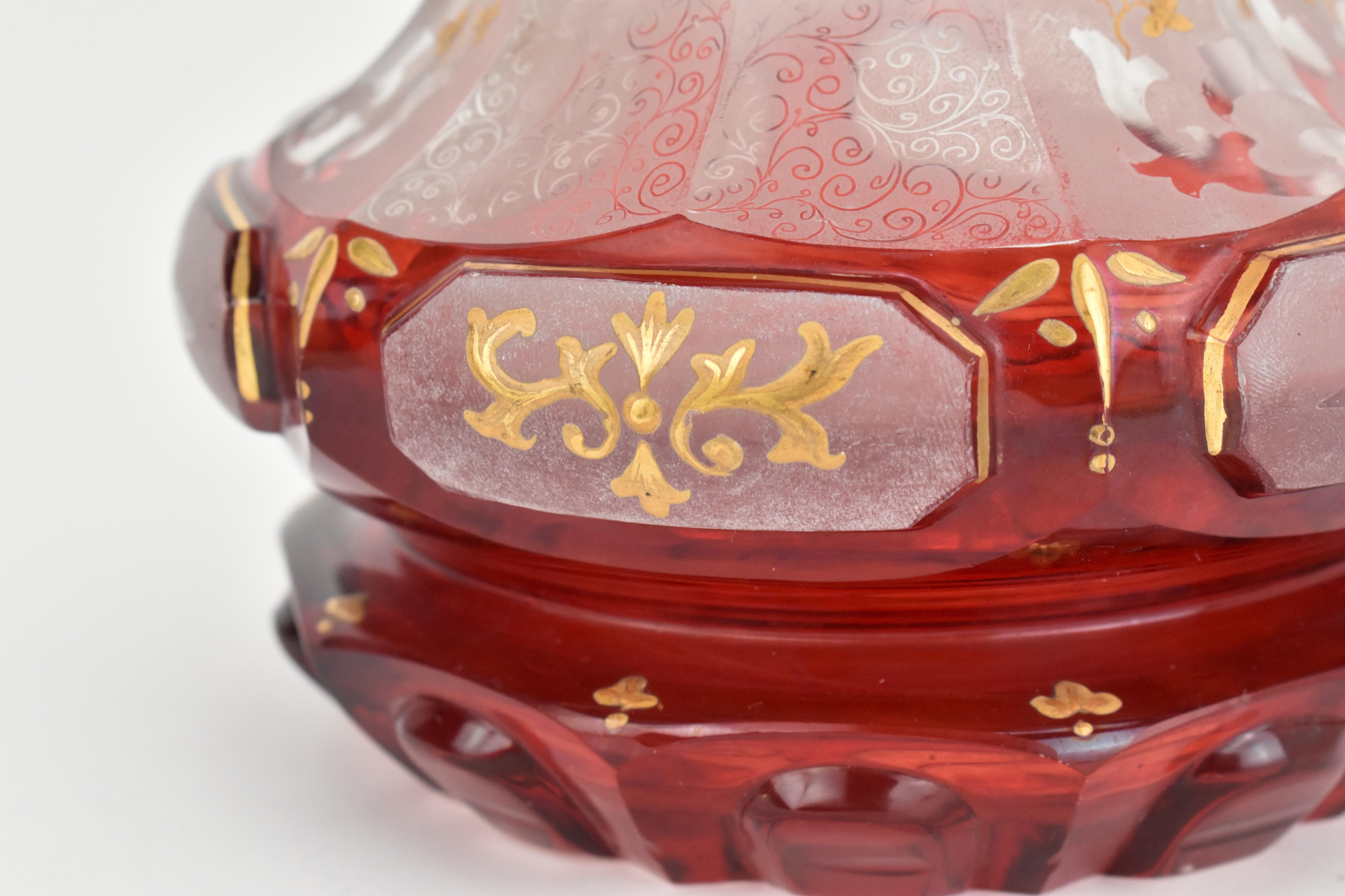 Antiguo Decantador Bohemio de Botella de Vidrio Esmaltado Rojo Rubí, Siglo XIX en venta 4