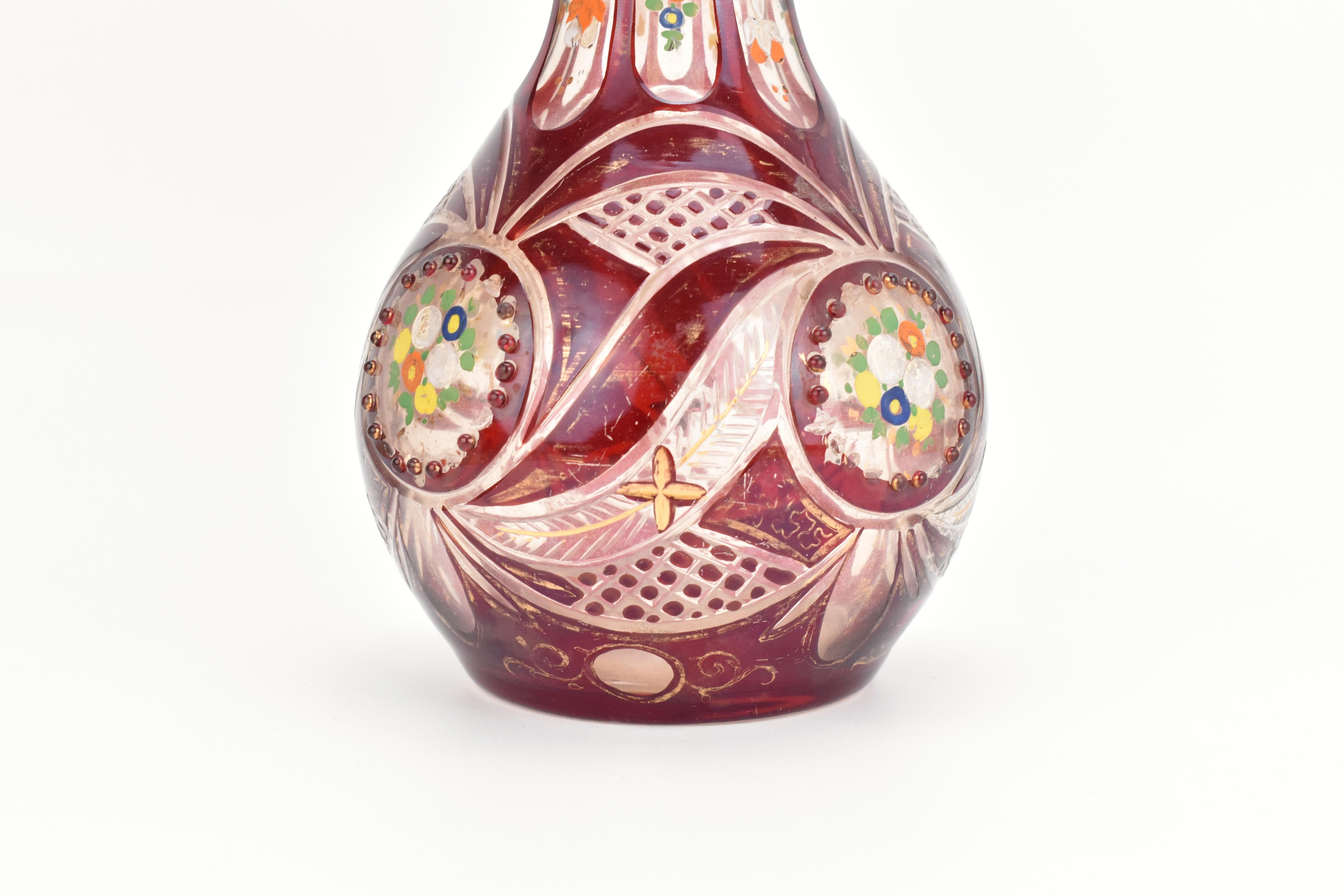 Antigua base de narguile de cristal esmaltado rojo rubí de Bohemia, Siglo XIX en Bueno estado para la venta en Rostock, MV