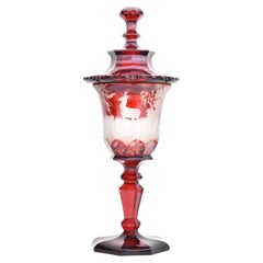 Copa antigua de Bohemia de cristal grabado rojo rubí, 1852