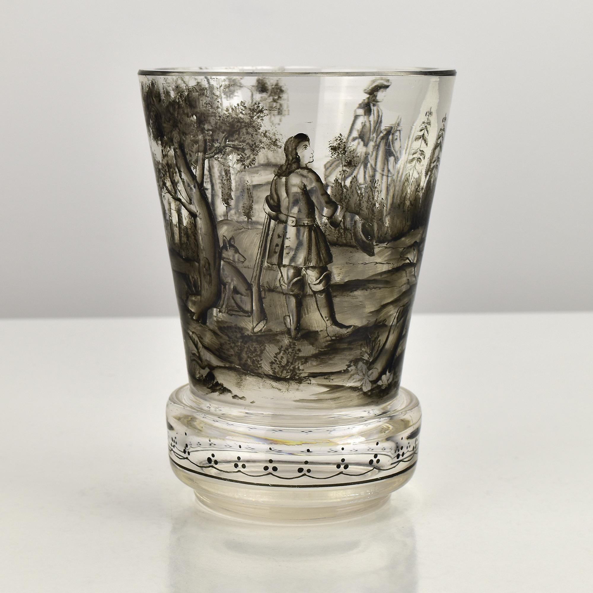 Arts and Crafts Gobelet bohémien ancien en verre Schwarzlot, Josef Lenhardt, vers 1900, scène de chasse en vente