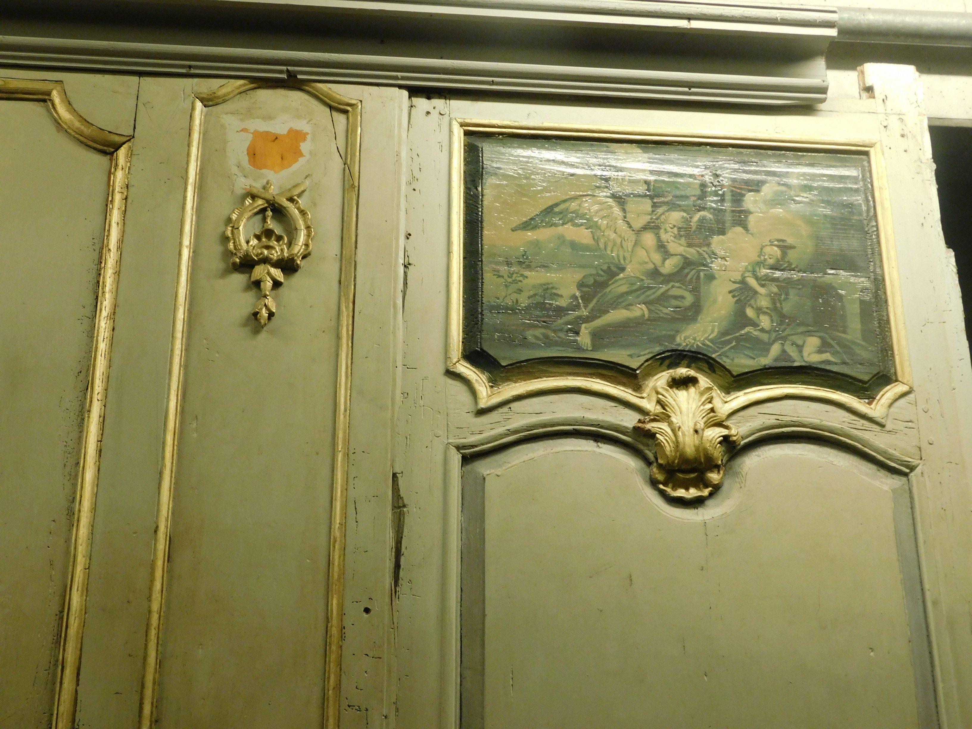 Antike Boiserie aus grau-grün lackiertem Holz:: vergoldete Friese:: 1700 Paris im Angebot 11