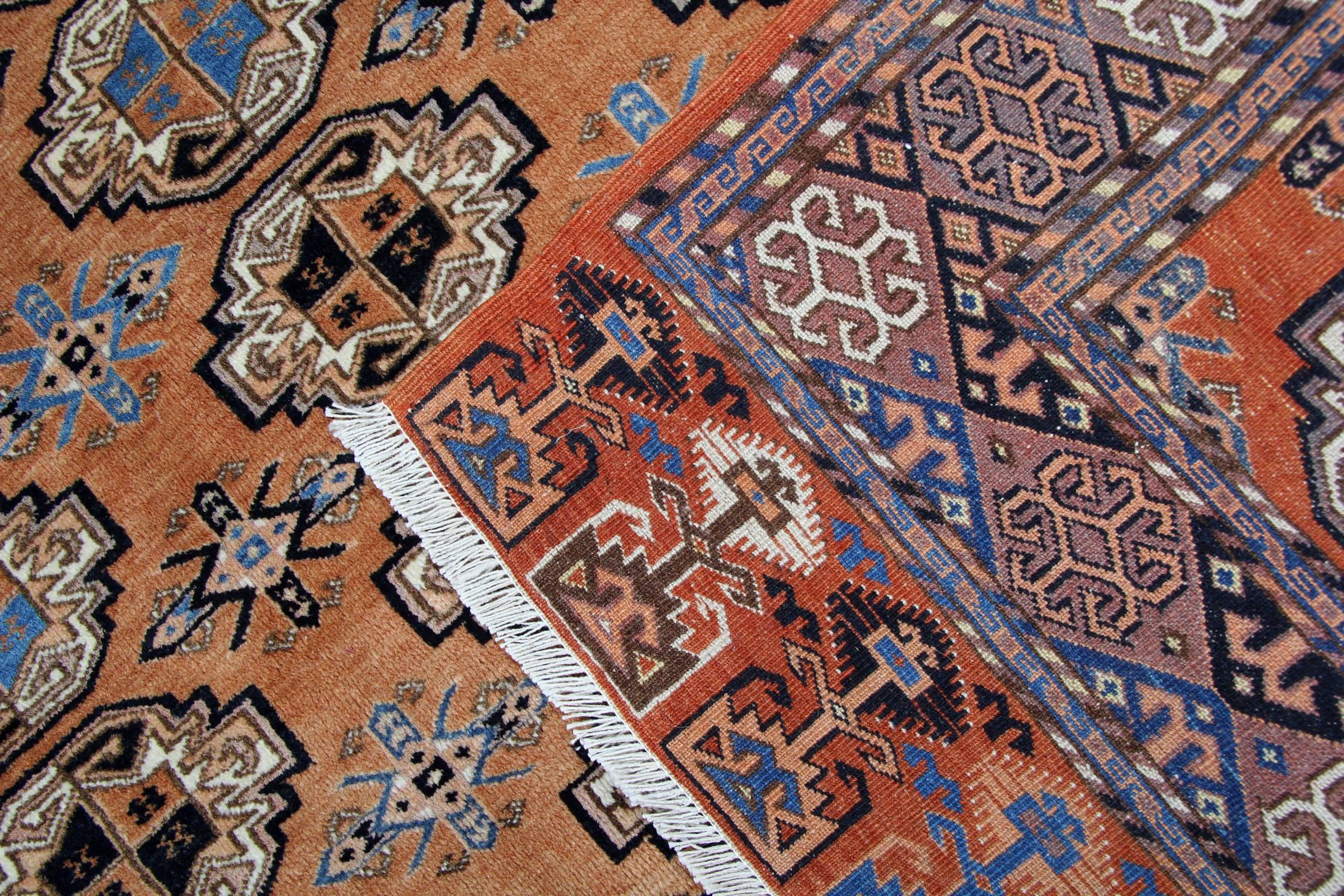 Centrasiatique Tapis anciens Bukhara:: Tapis oriental en laine fait à la main:: grand tapis de salon en vente