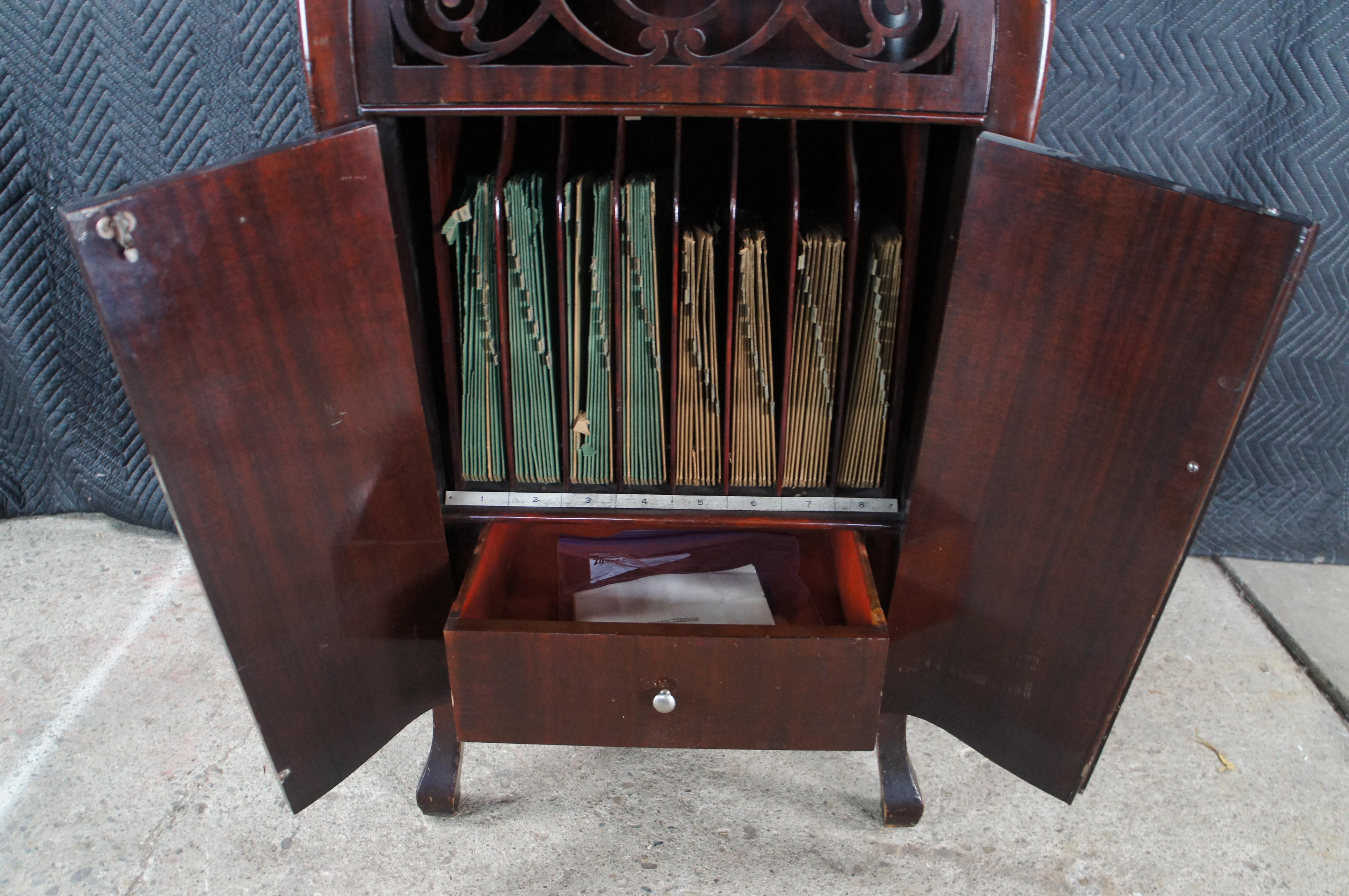 Antike Bombe Form Mahagoni Sanora Baby Grand Phonograph Grammophon Wind Up im Angebot 5