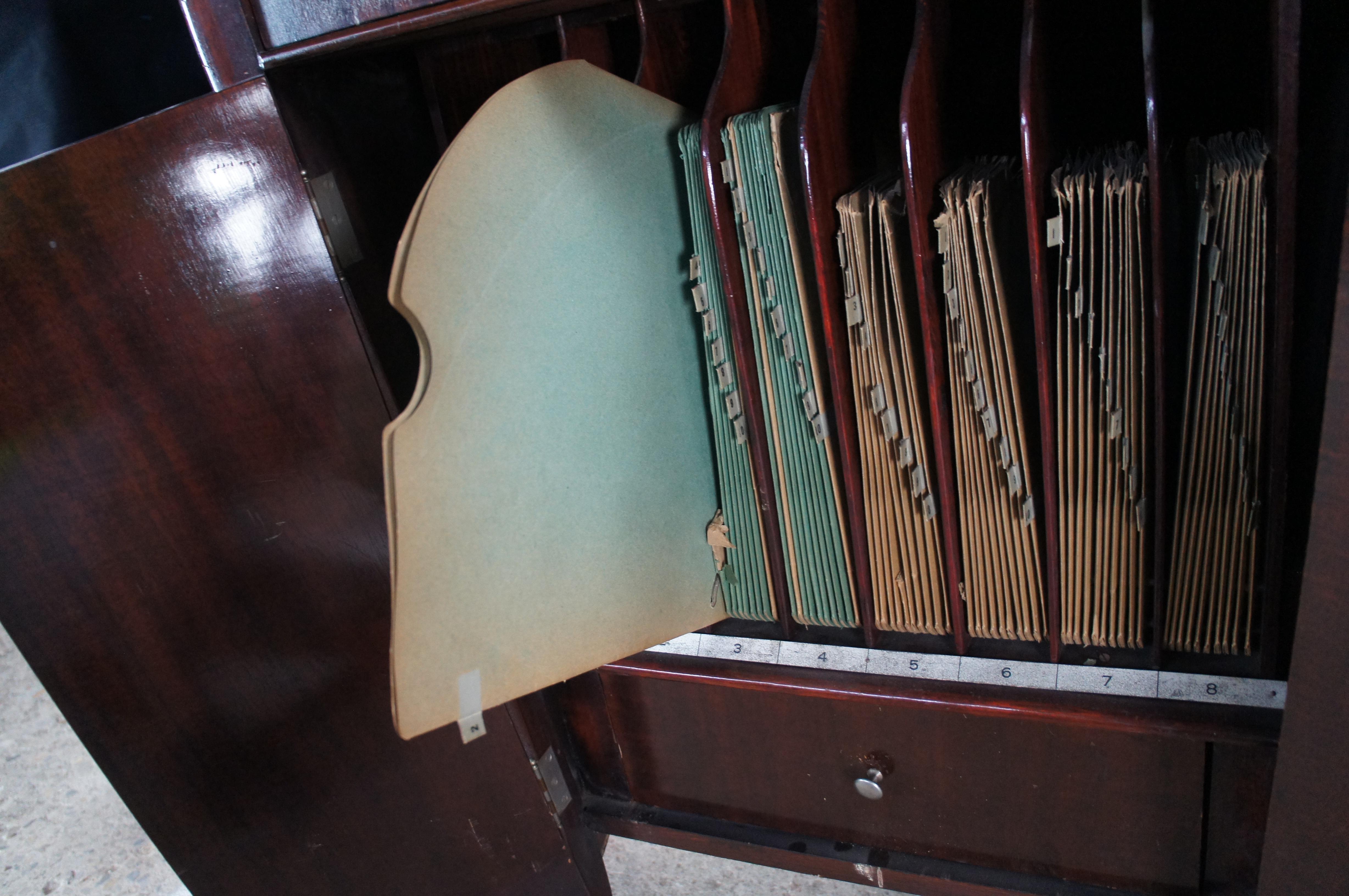 Antike Bombe Form Mahagoni Sanora Baby Grand Phonograph Grammophon Wind Up im Angebot 7