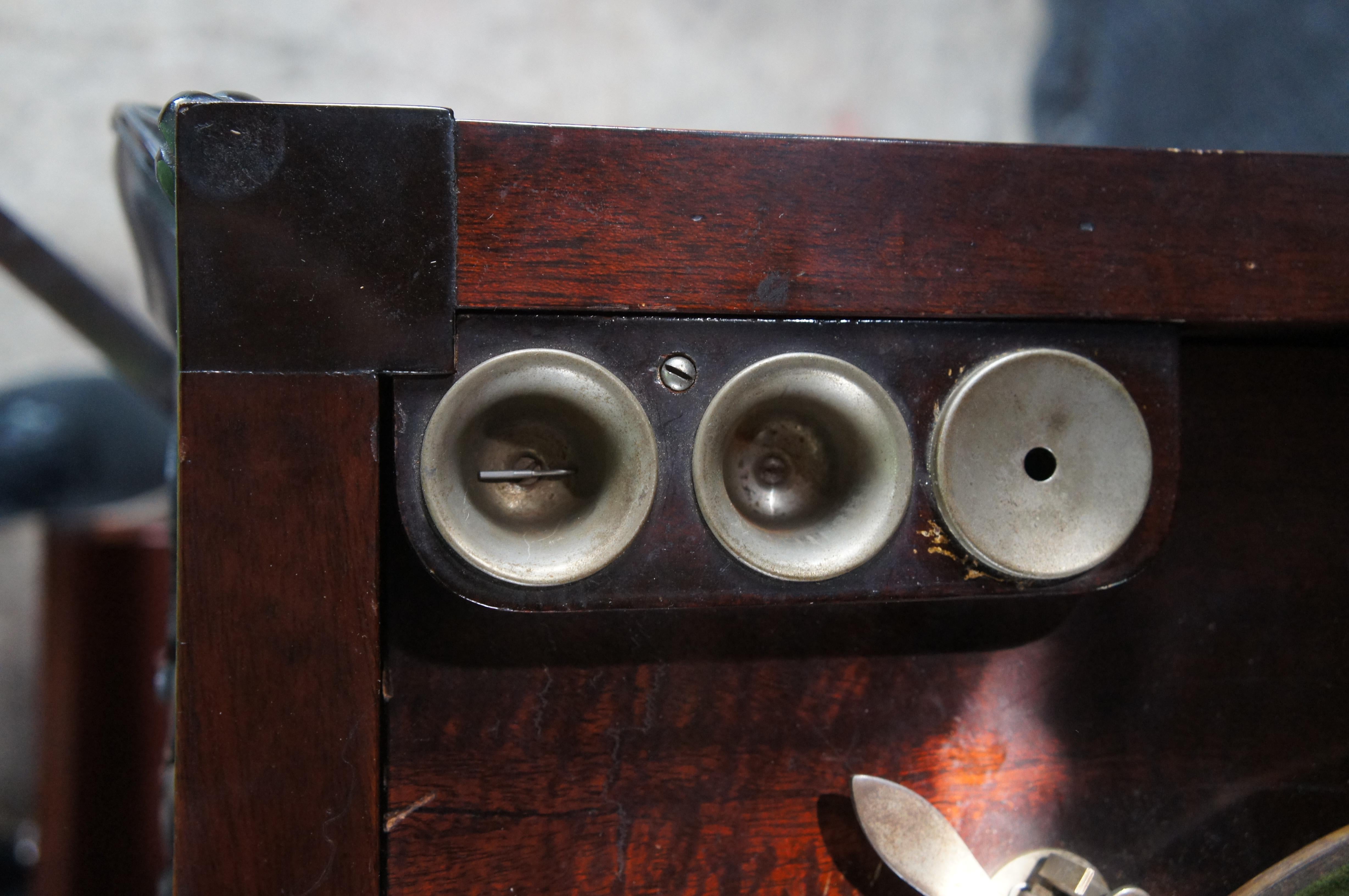 Antike Bombe Form Mahagoni Sanora Baby Grand Phonograph Grammophon Wind Up im Angebot 10