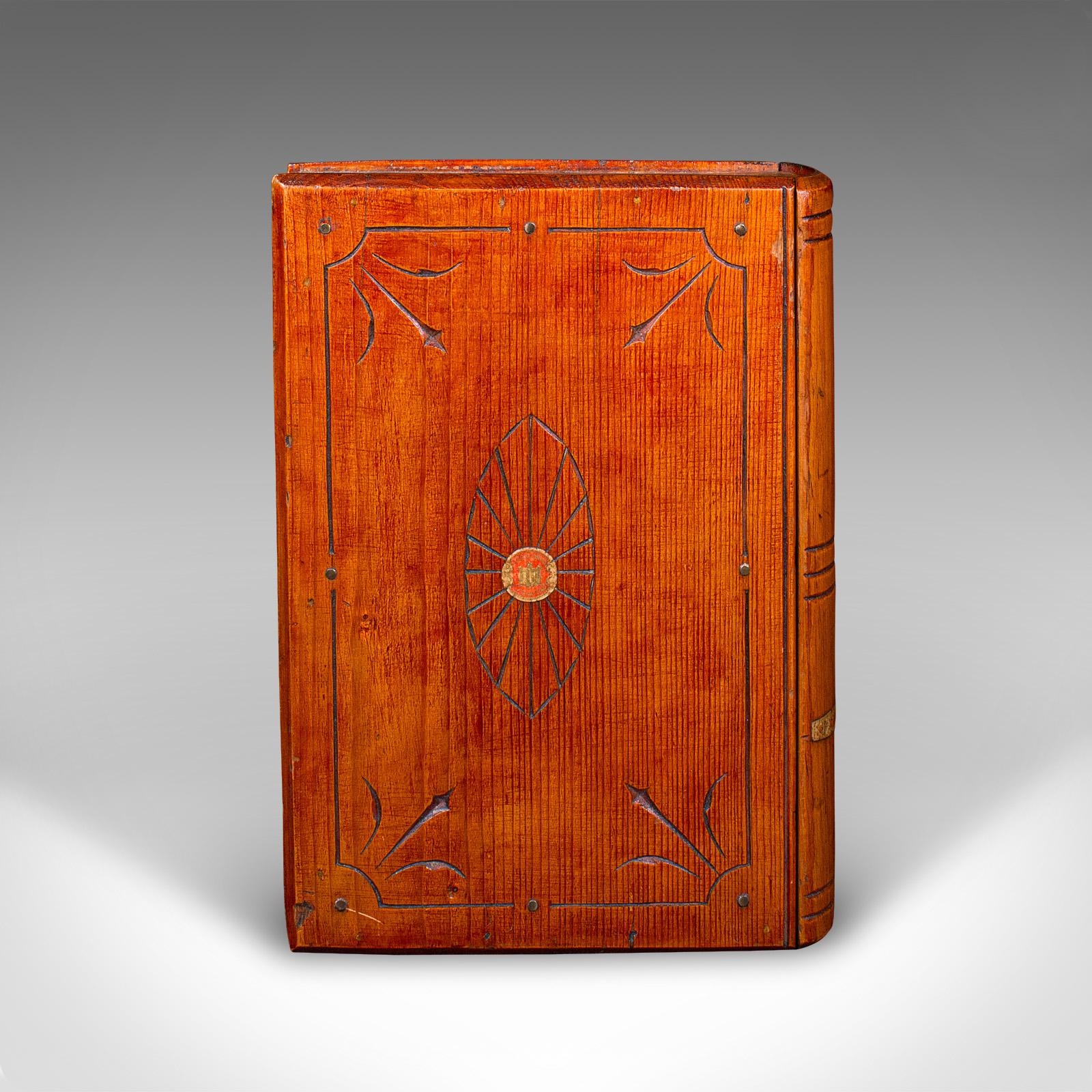 Caja Fuerte Antigua para Libros, Continental, Cedro, Disfraz de Caja de Almacenamiento de Volumen, Eduardiana Europeo en venta