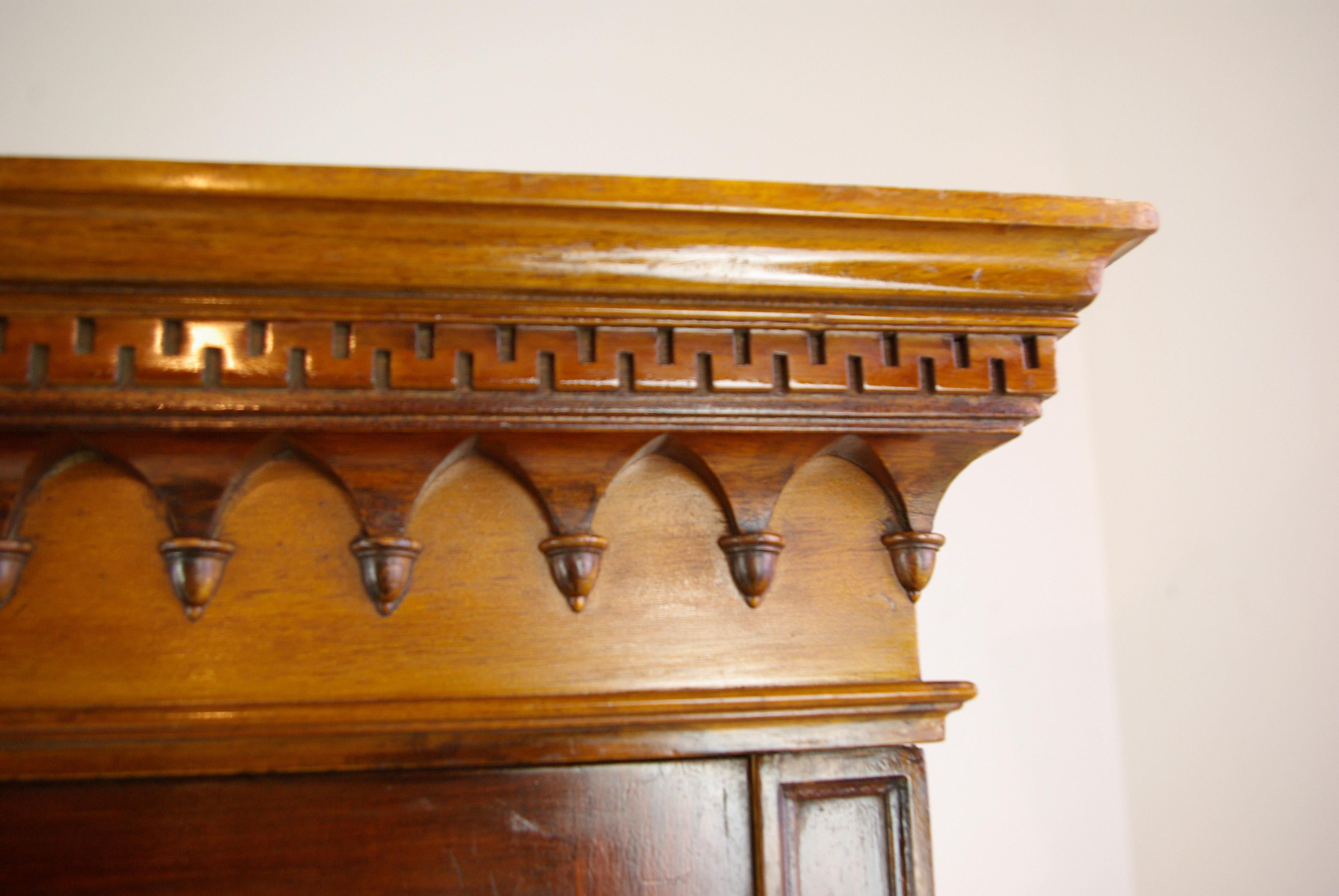 Antique bookcase, walnut display cabinet, 3 door bookcase, Scotland 1900, B1275

Scotland 1900
Solid walnut
Original finish
Rectangular top
Dentil cornice
Three original glass domed top doors
Each cabinet with three original oak adjustable