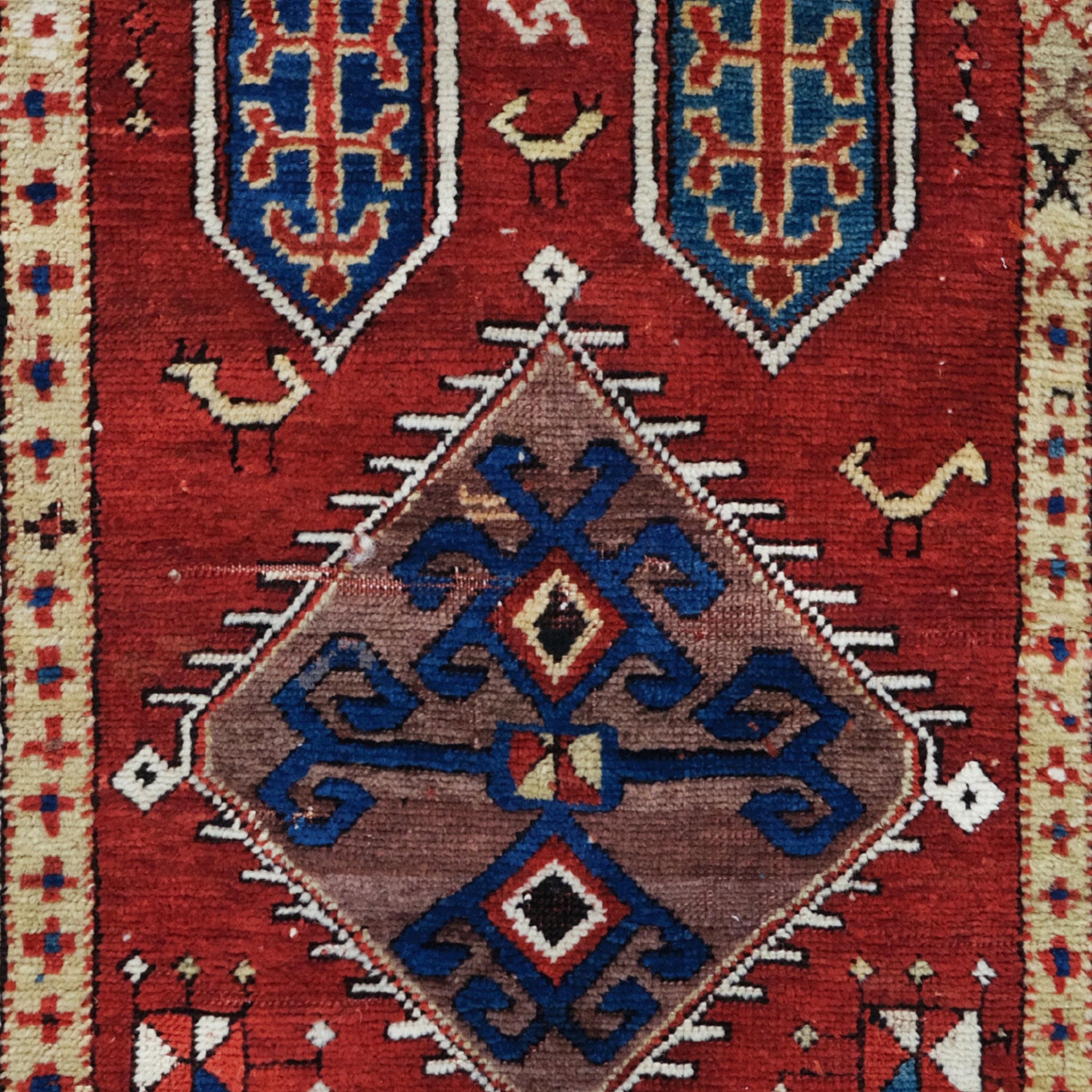 Antique Bordjalou Rug - 19th Century Bordjalou Rug, Handwoven Rug, Caucasian Rug In Good Condition For Sale In Sultanahmet, 34